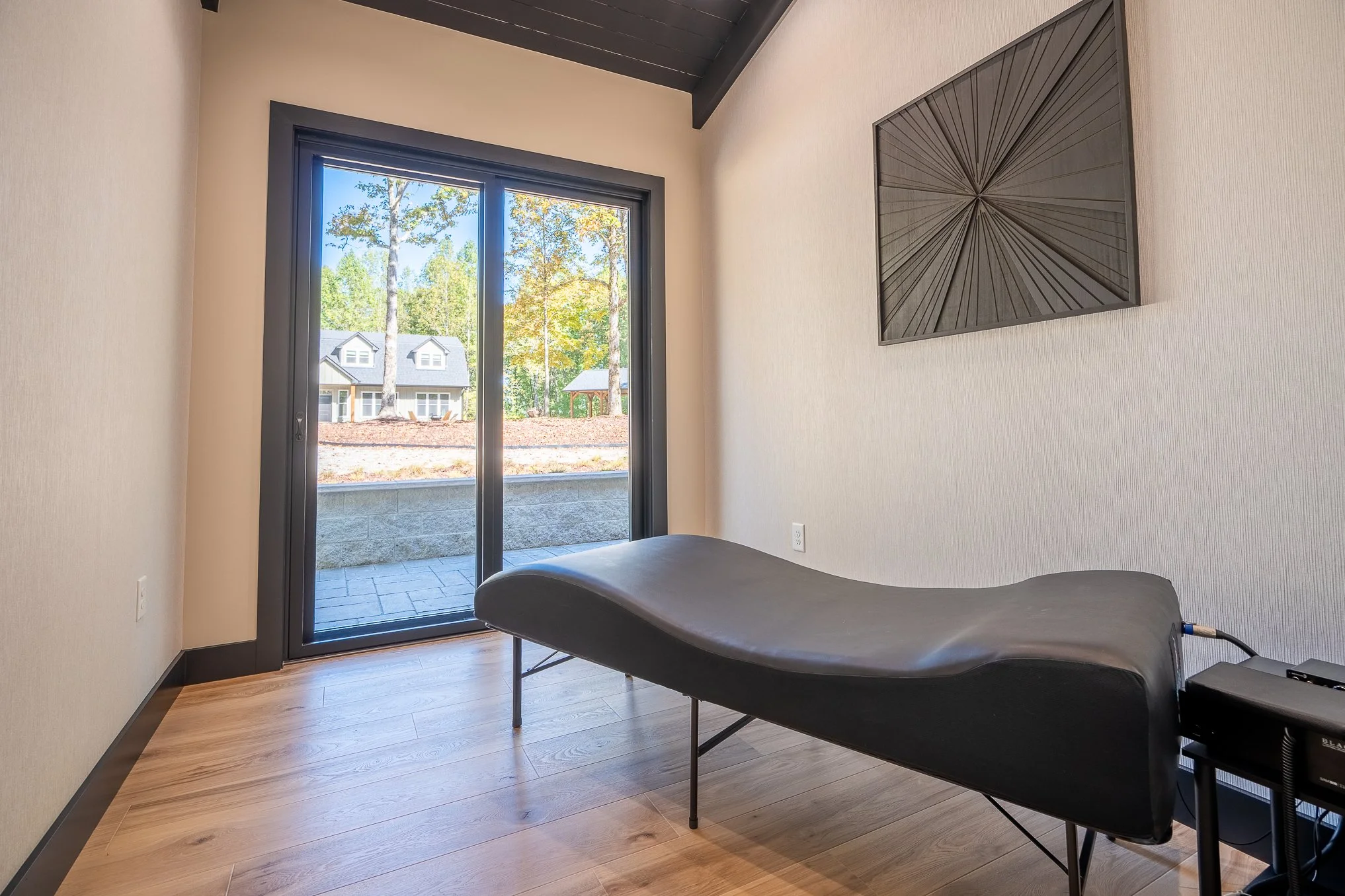 DEF06874-HDR.jpg