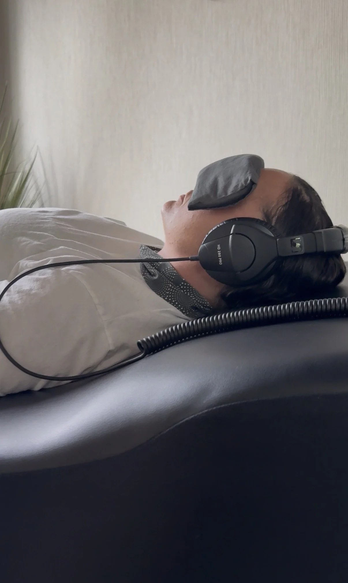 Vibrational Acoustical Sound Lounge