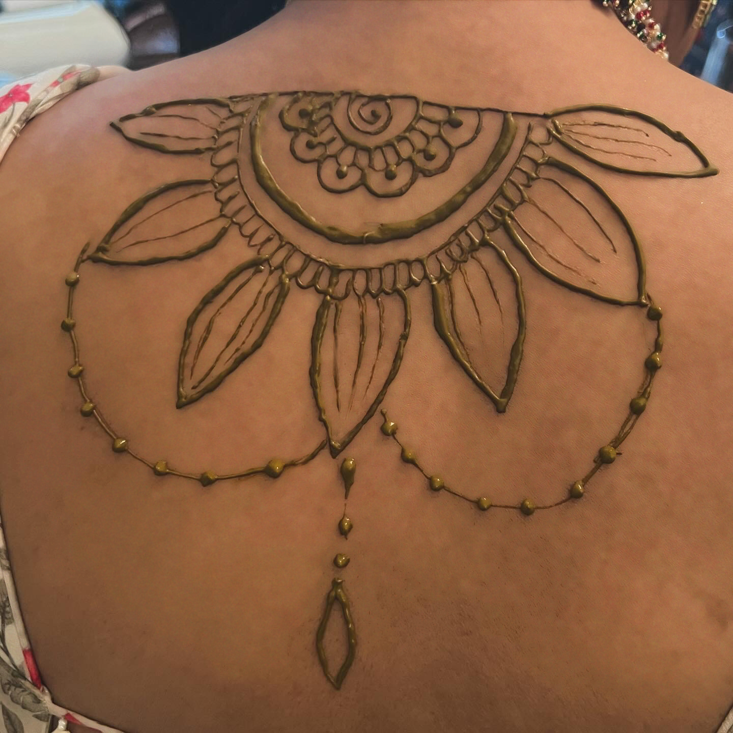 renu back henna.png