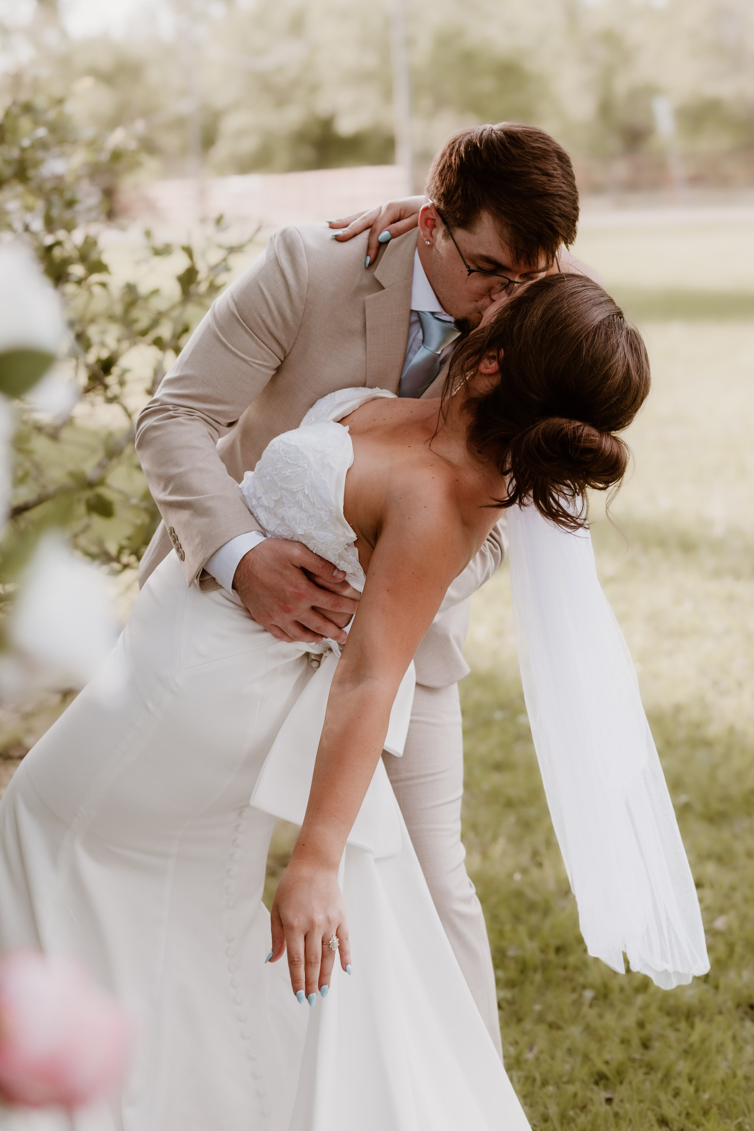 Top 5 Central Mississippi Elopement Locations for Intimate Weddings