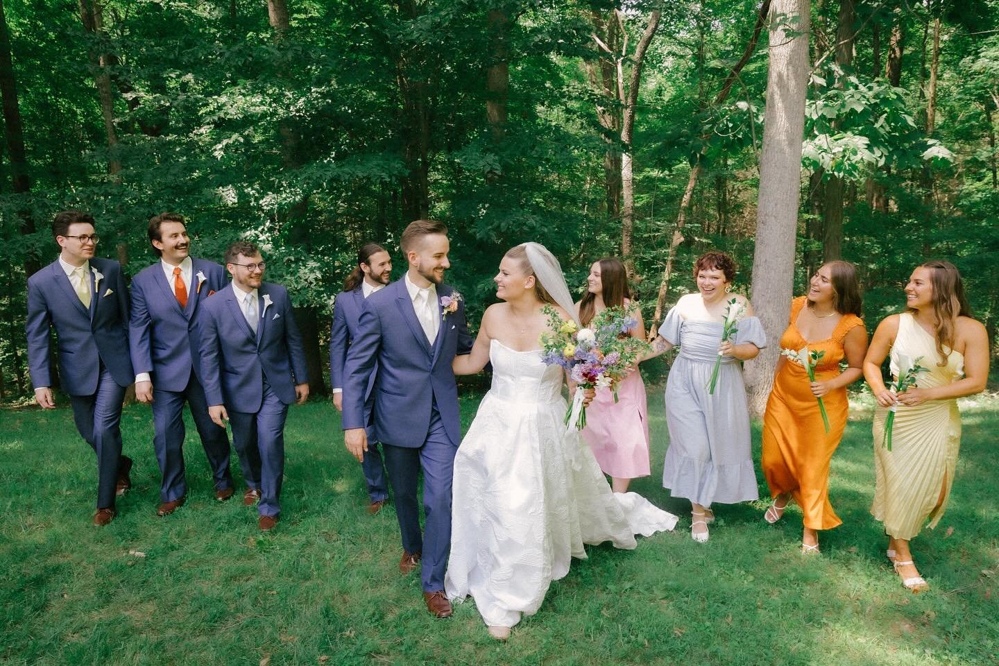 What a hot but beautiful Saturday wedding💗 celebrating with Brandon and Kate might be the highlight of my June! 

Dress: @thefrockbridal 
Coordination: @modern.love.events 
Photo: @mdphotoandfilm 
Cake: @cafebabetteindy 
Cookies: @bakedbymelissa 
DJ