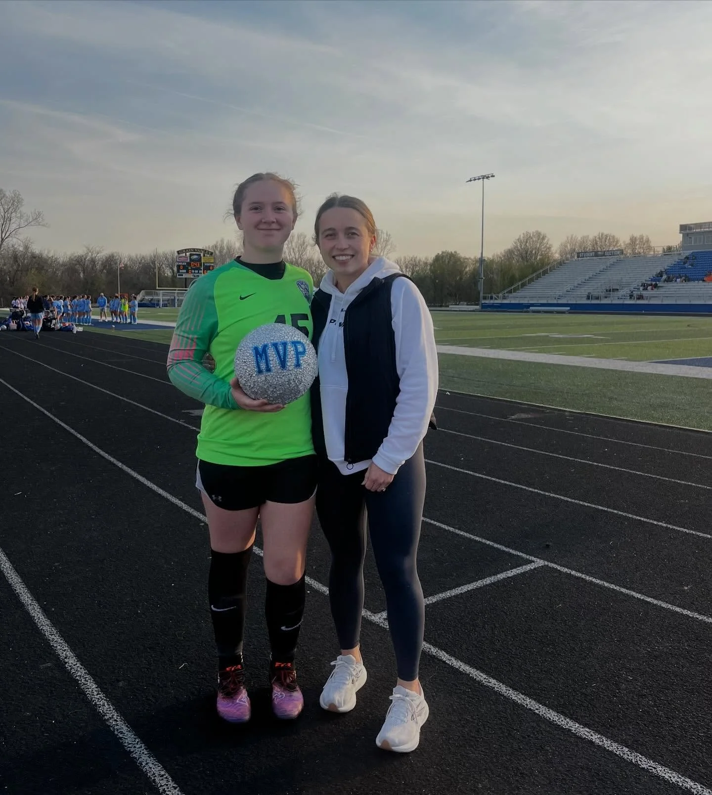 Beyond proud of @_.waffles.pics_ for being MVP tonight ! Olivia has been spending a lot of time rehabbing with @kel_desselle . We are grateful that the Upward team got to see her on the field! 
-Upward Together-