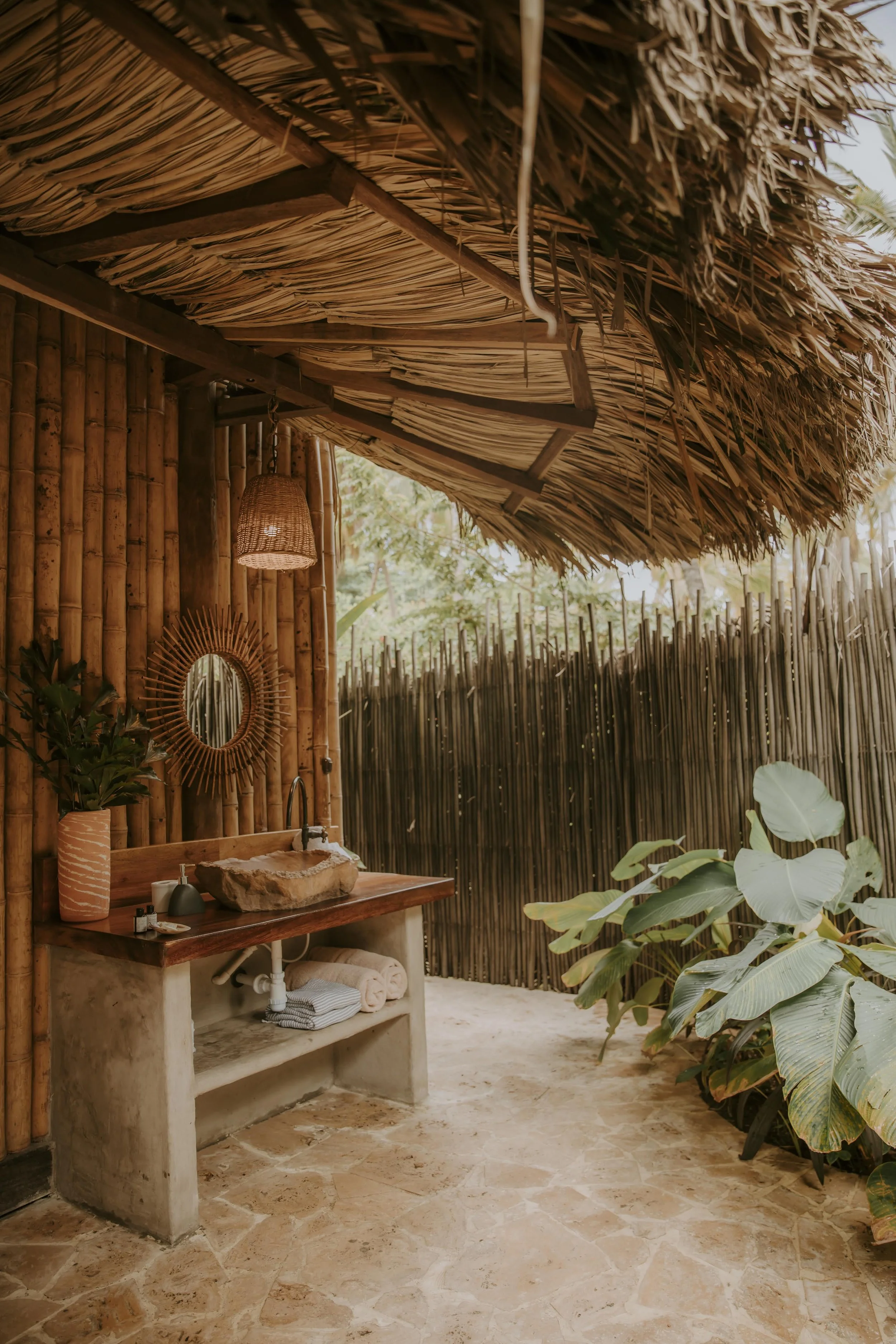 Bungalow Treehouse