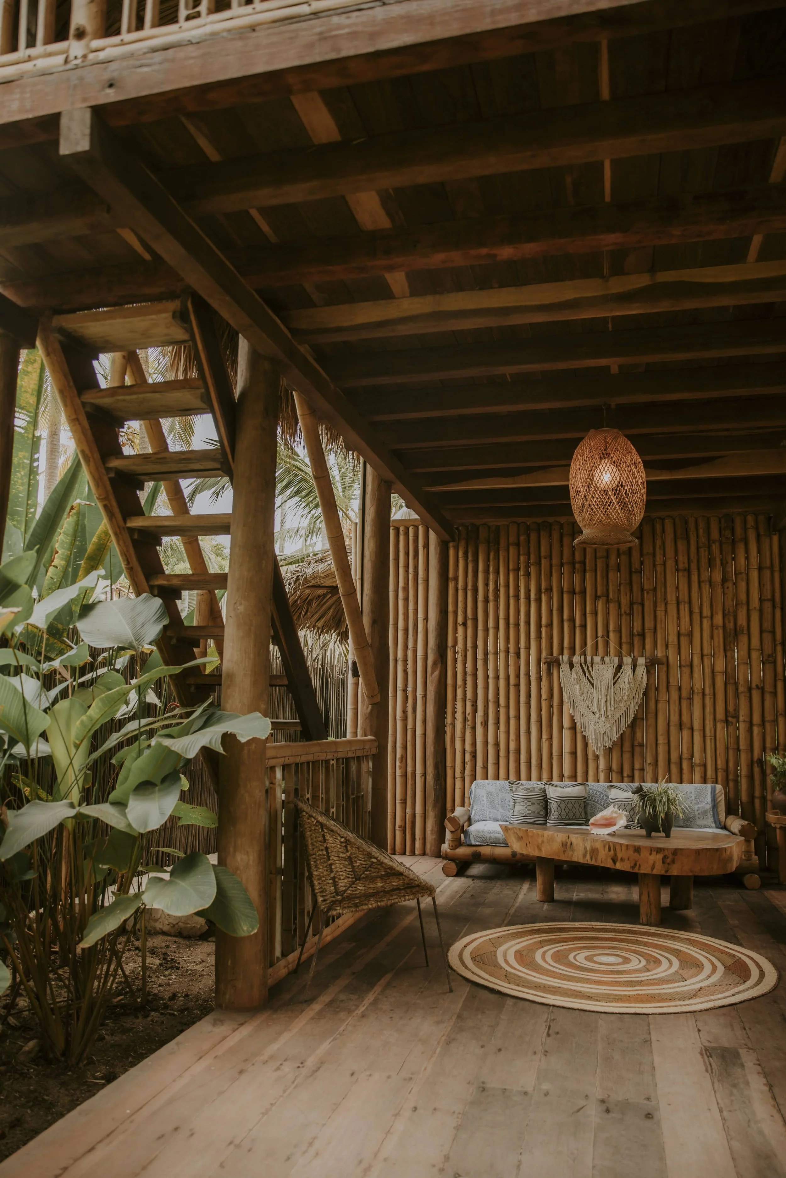 Bungalow Treehouse