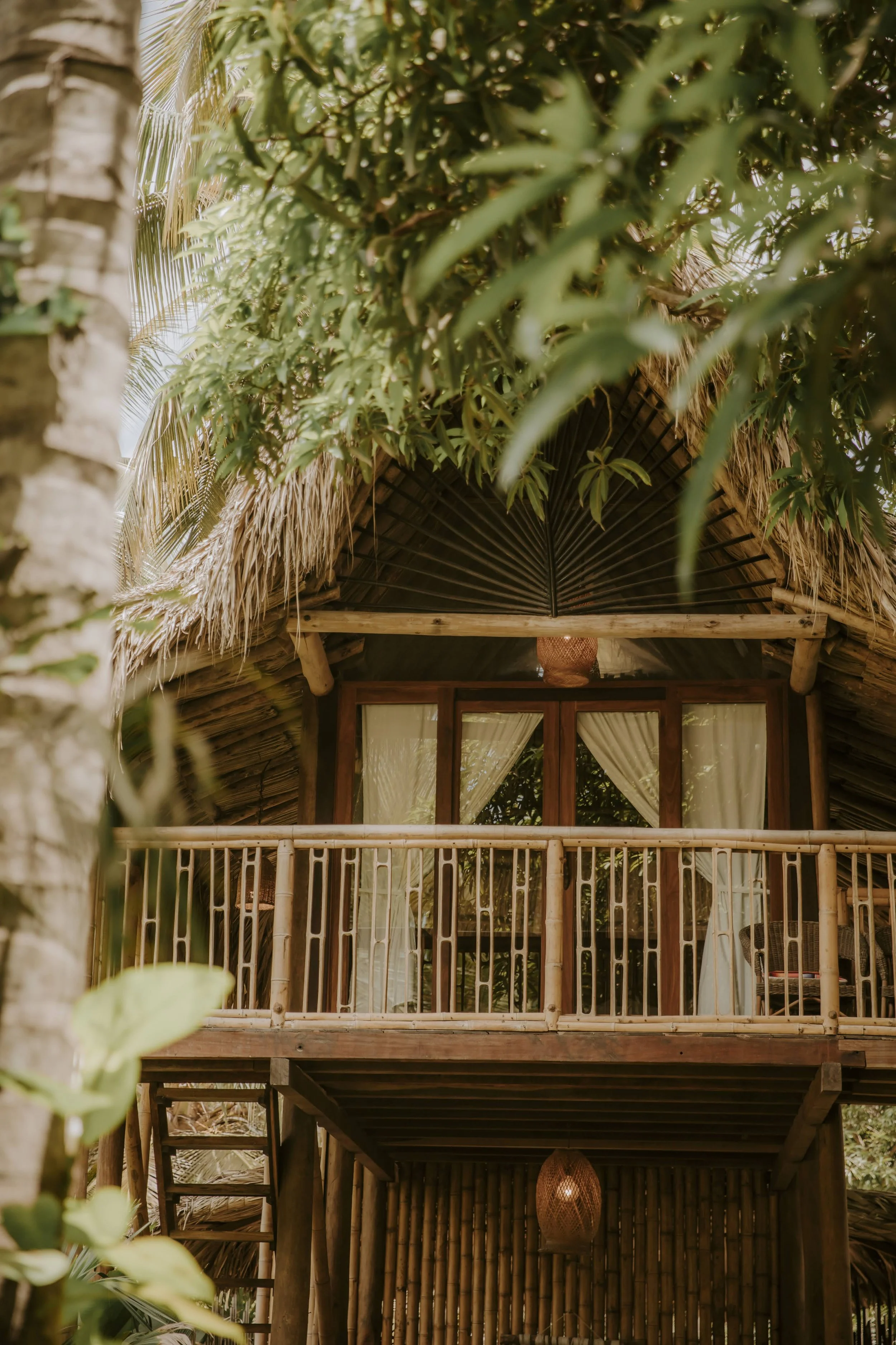 Bungalow Treehouse