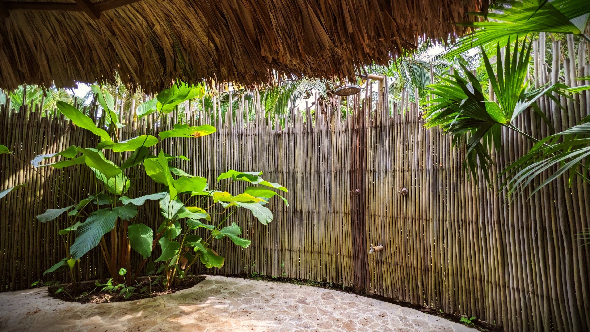 Bungalow Treehouse