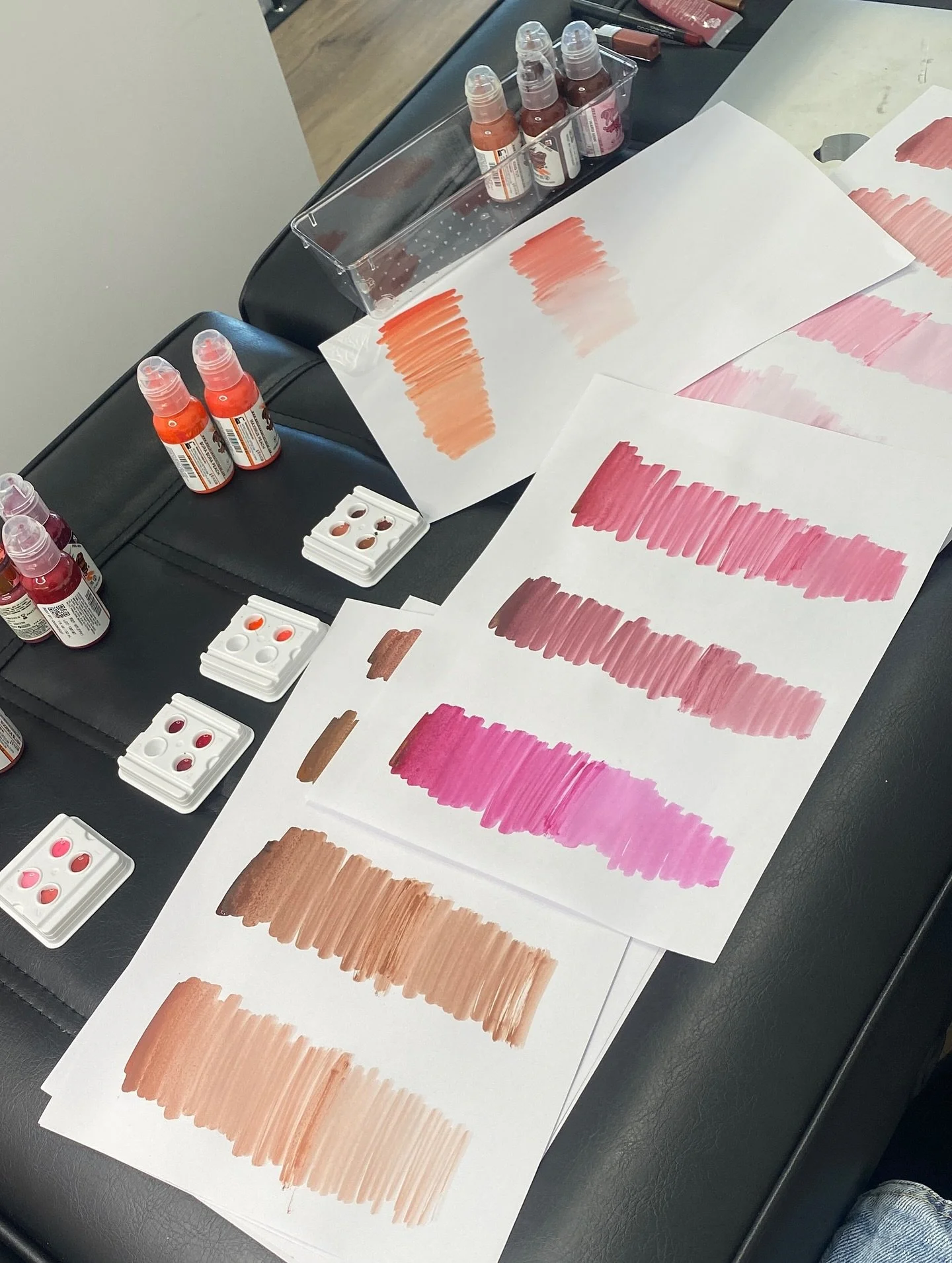 Just over here minding my own business and creating my dream life, how about you?

Little glimpse of behind the scene ✨

#perthsmallbiz #perthbrowspecialist #perthbrows