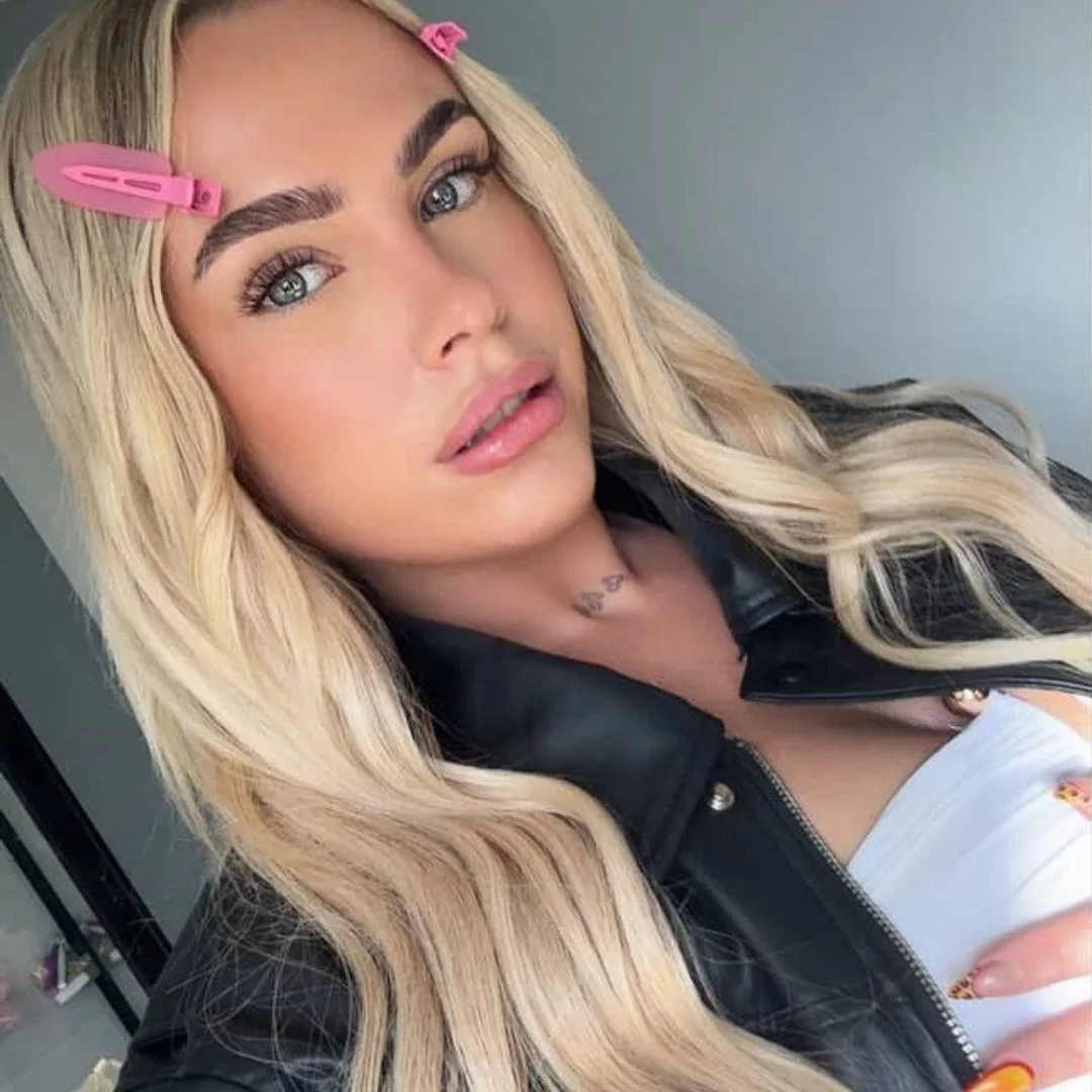 Can you believe there's only 85 days of 2025! I'll be taking some much needed DND time the first week of 2026 and with Christmas right before appointments are limited. 

We are also now SOR babies with freo beach right down the road this means after 