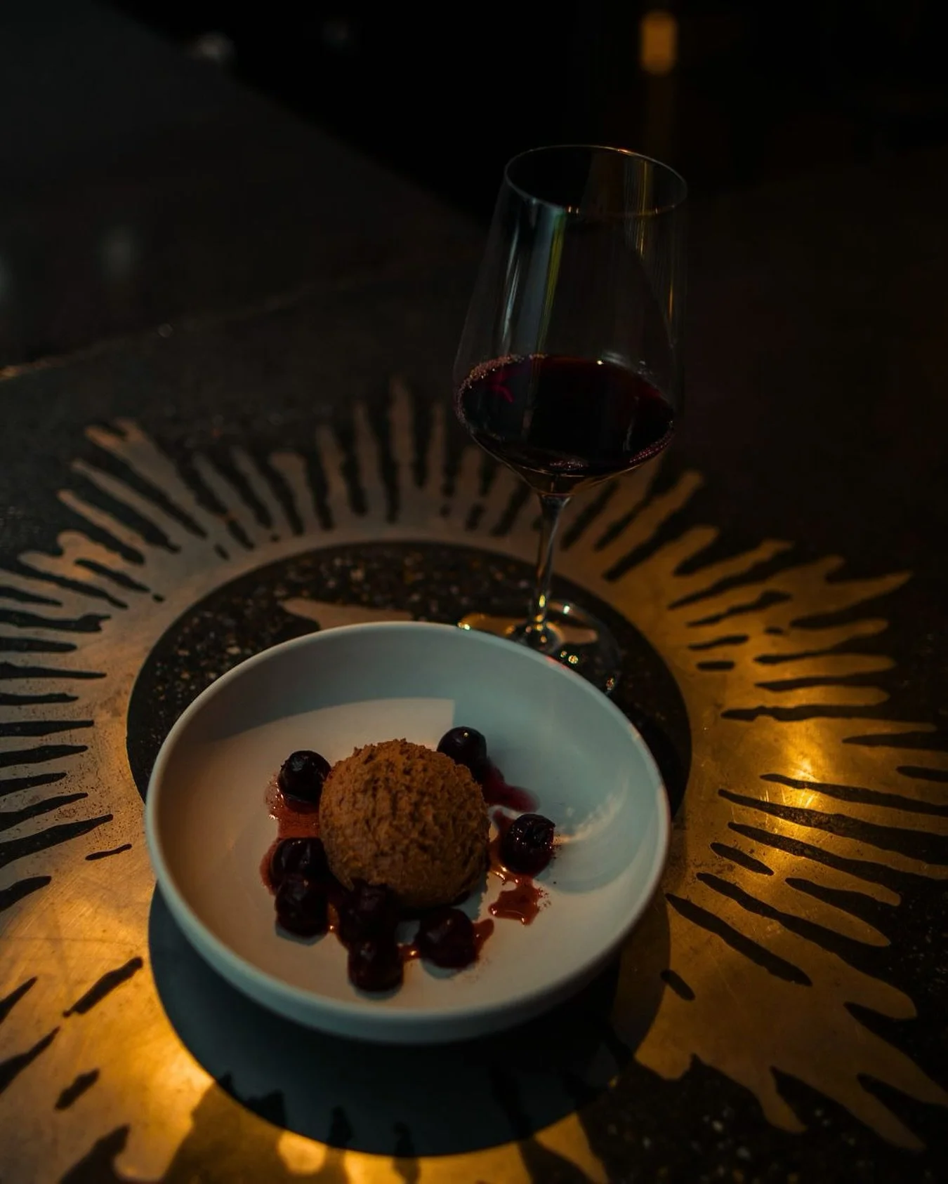 Dinner, wine, and a story in every glass.
This September, join us for two unforgettable evenings of food and wine:
Vancouver Waterfront Tasting Room
📅 Friday, September 26
A four-course wine dinner on the waterfront, pairing bold flavors with Valo