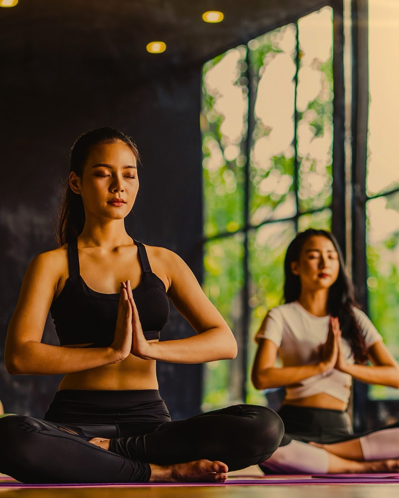 Wine + yoga = the perfect balance.
Join us at the Vancouver Waterfront Tasting Room for Vino & Vinyasa, an morning of movement, relaxation, and Washington wine. Flow through a guided vinyasa session, then unwind with a glass of Valo wine and the