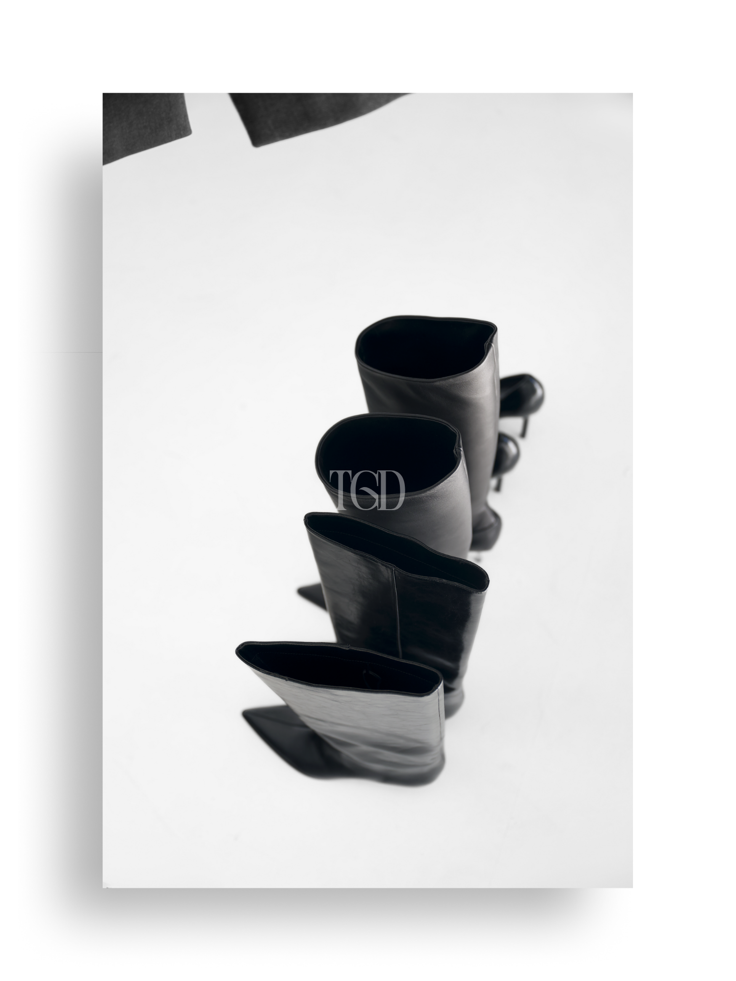 Noir Closet No.5