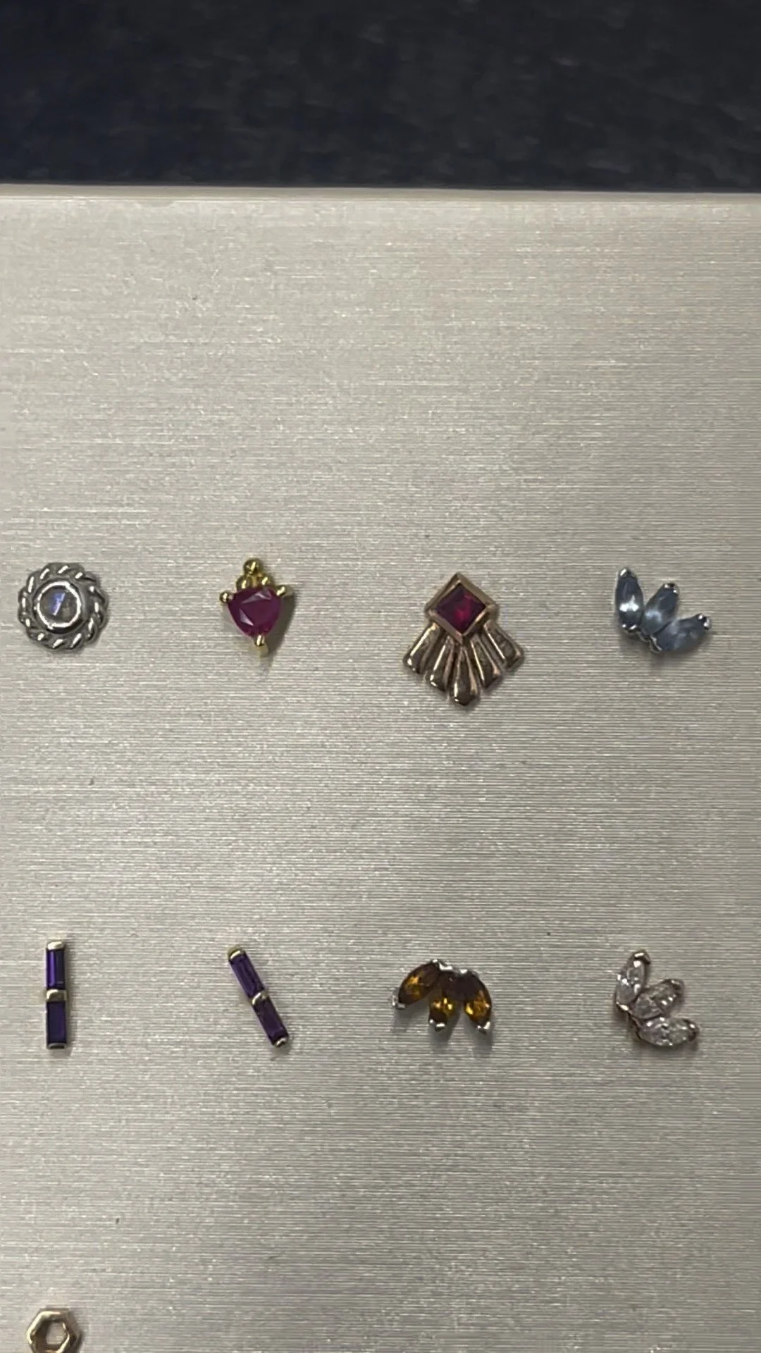 Best Jewelry Metals for New Piercings in Atlanta’s Urban Environment