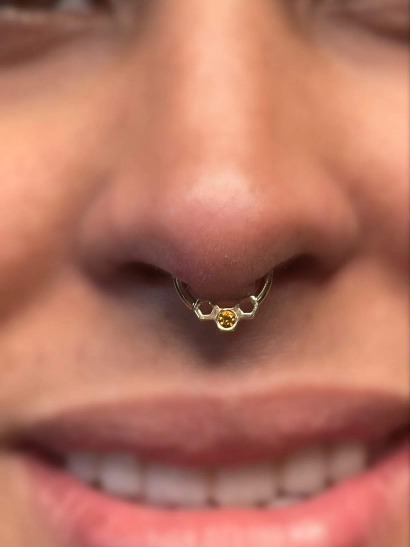 Stud vs Hoop for Nose Piercing: What Atlanta Piercers Recommend for Faster Healing
