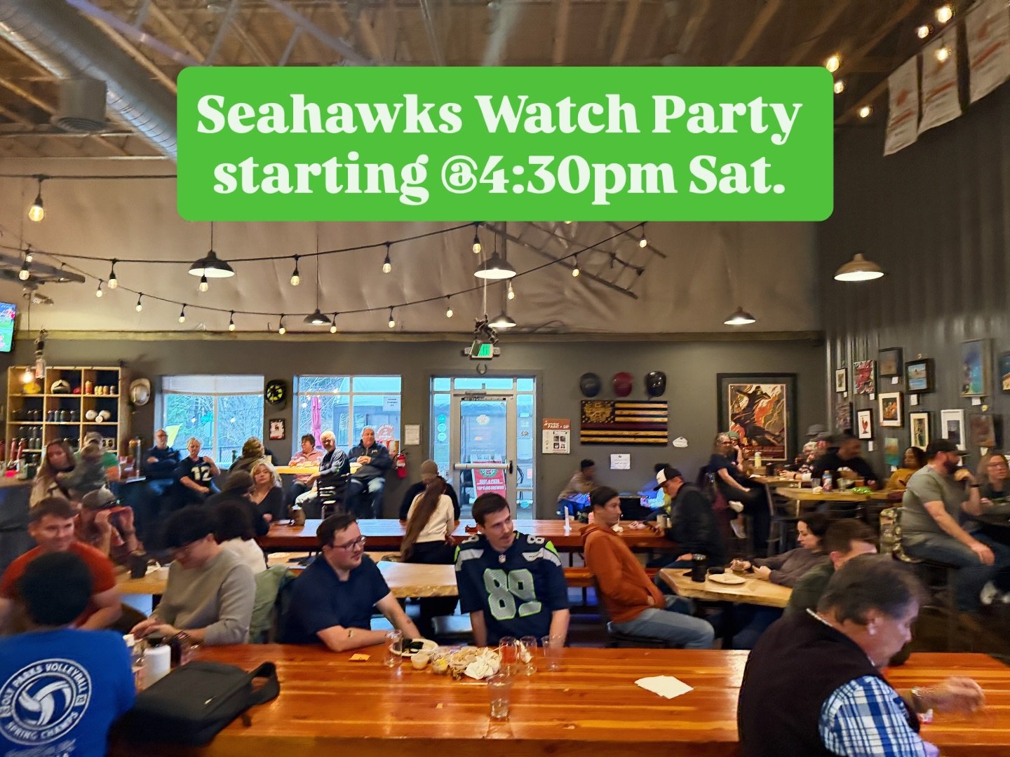 Alright Top Rung Nation&mdash;Hawks football is on this weekend and we&rsquo;re celebrating with a fun Saturday night in the taproom! Get here at 4:30pm kick off at 5pm. 

Come watch the game, sip some festive brews, and kick off the new year with fr