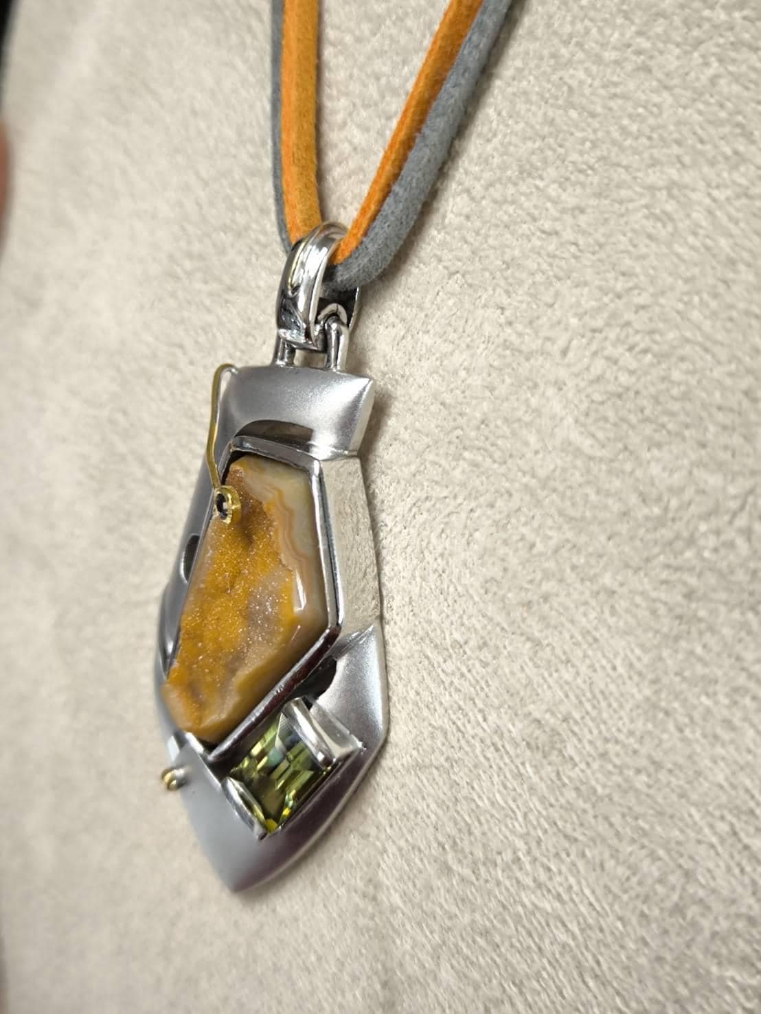 https://i.etsystatic.com/54695685/r/il/85b52c/6571830759/il_fullxfull.6571830759_agi4.jpg
