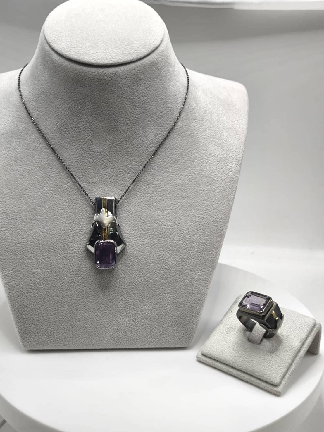 https://i.etsystatic.com/54695685/r/il/9fa457/6549413019/il_fullxfull.6549413019_4nij.jpg