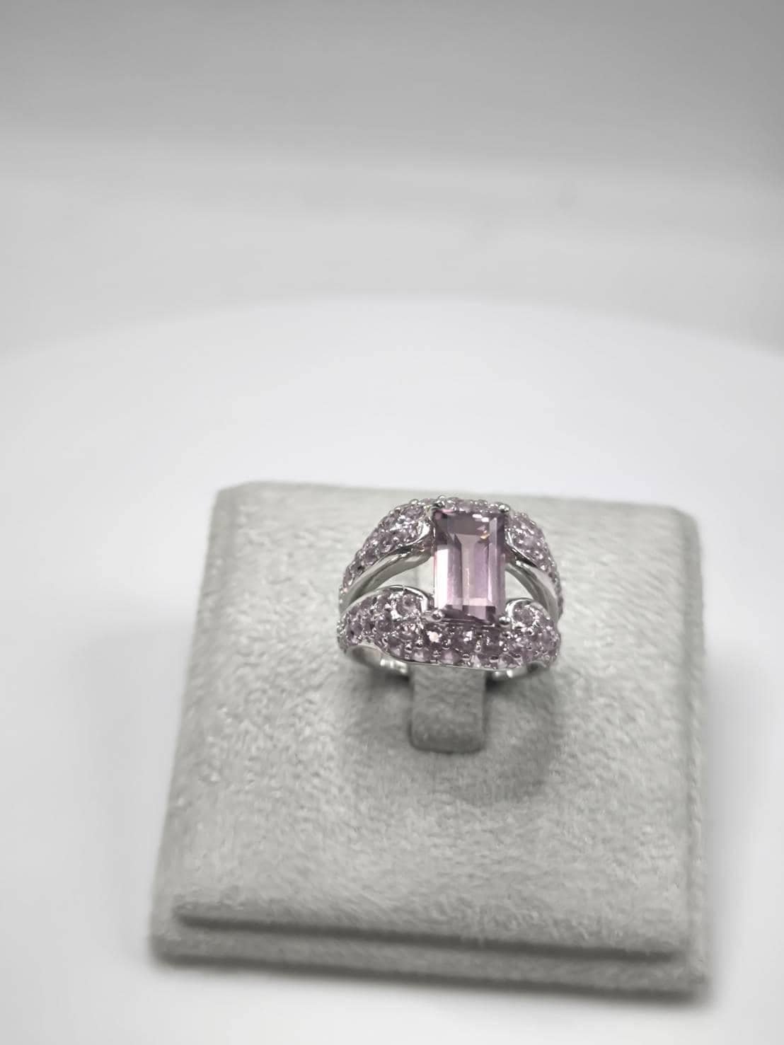 https://i.etsystatic.com/54695685/r/il/31ff40/6487254996/il_fullxfull.6487254996_68ri.jpg