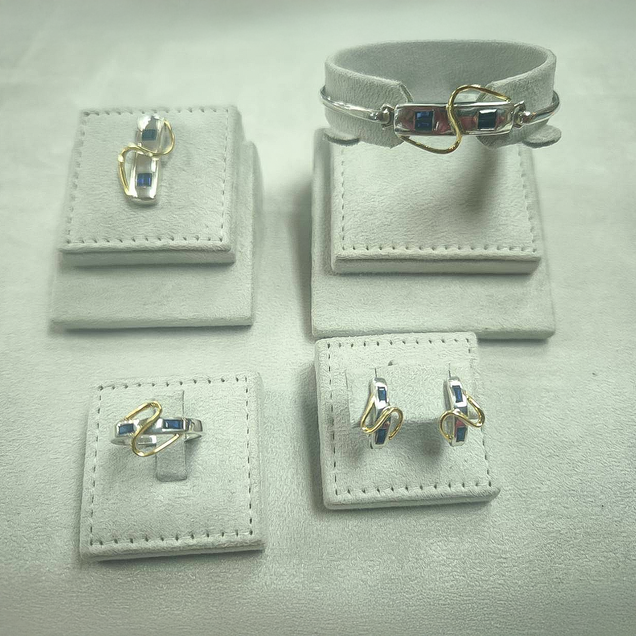 Azure Depths Sapphire Collection 2.png