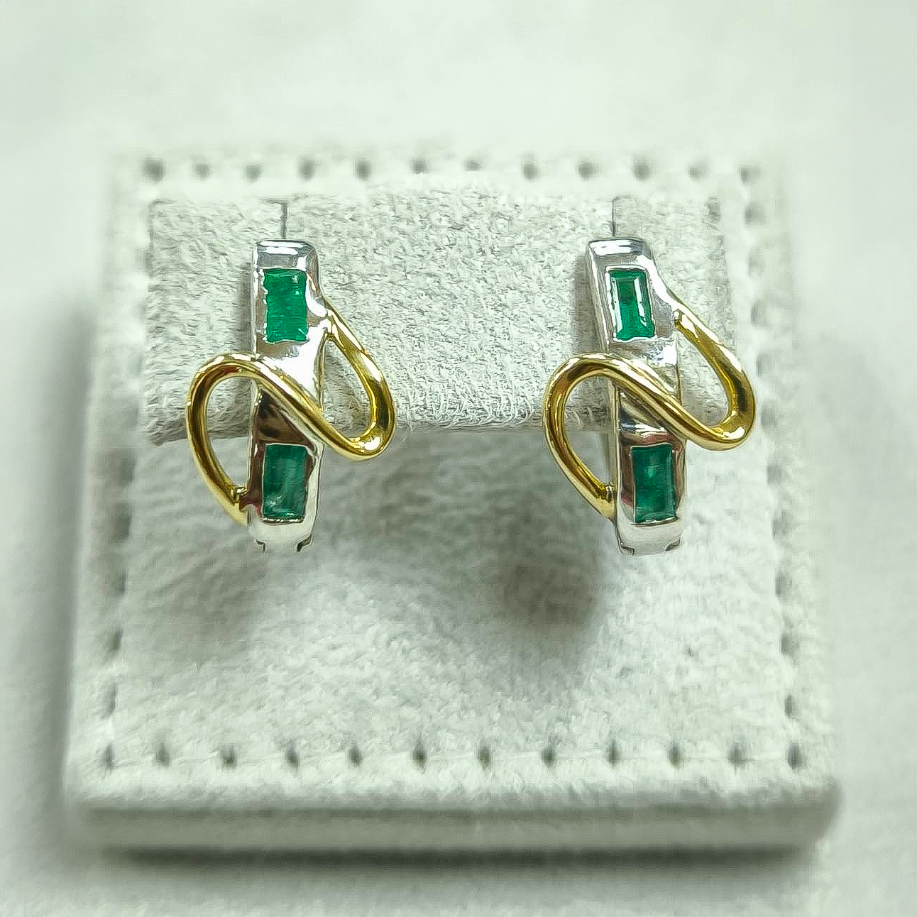 Verdant Embrace Emerald earrings 2.png