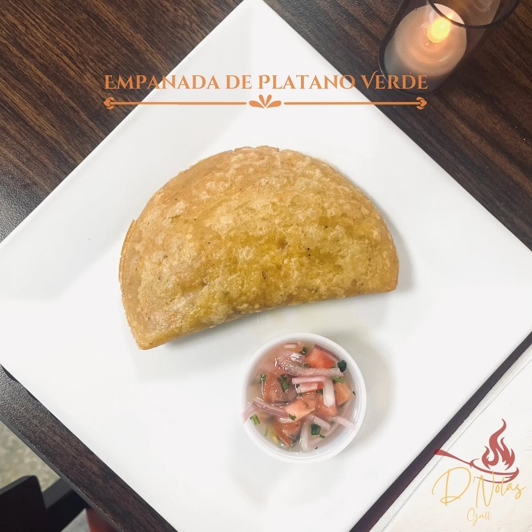 empanadas de platano verde 𖧧 with chicken $4.99 𖧧 with mozzarella cheese $3.99 𖧧 

OPEN TILL 10 P.M TODAY 𖧧 

#dnolasgrill #dnolas #grill #elizabethnj #elizabeth #nj #njeats 
#njeatspots #njfoodie #njfood #njfoodies #njeats
#njspots #njrestaurant