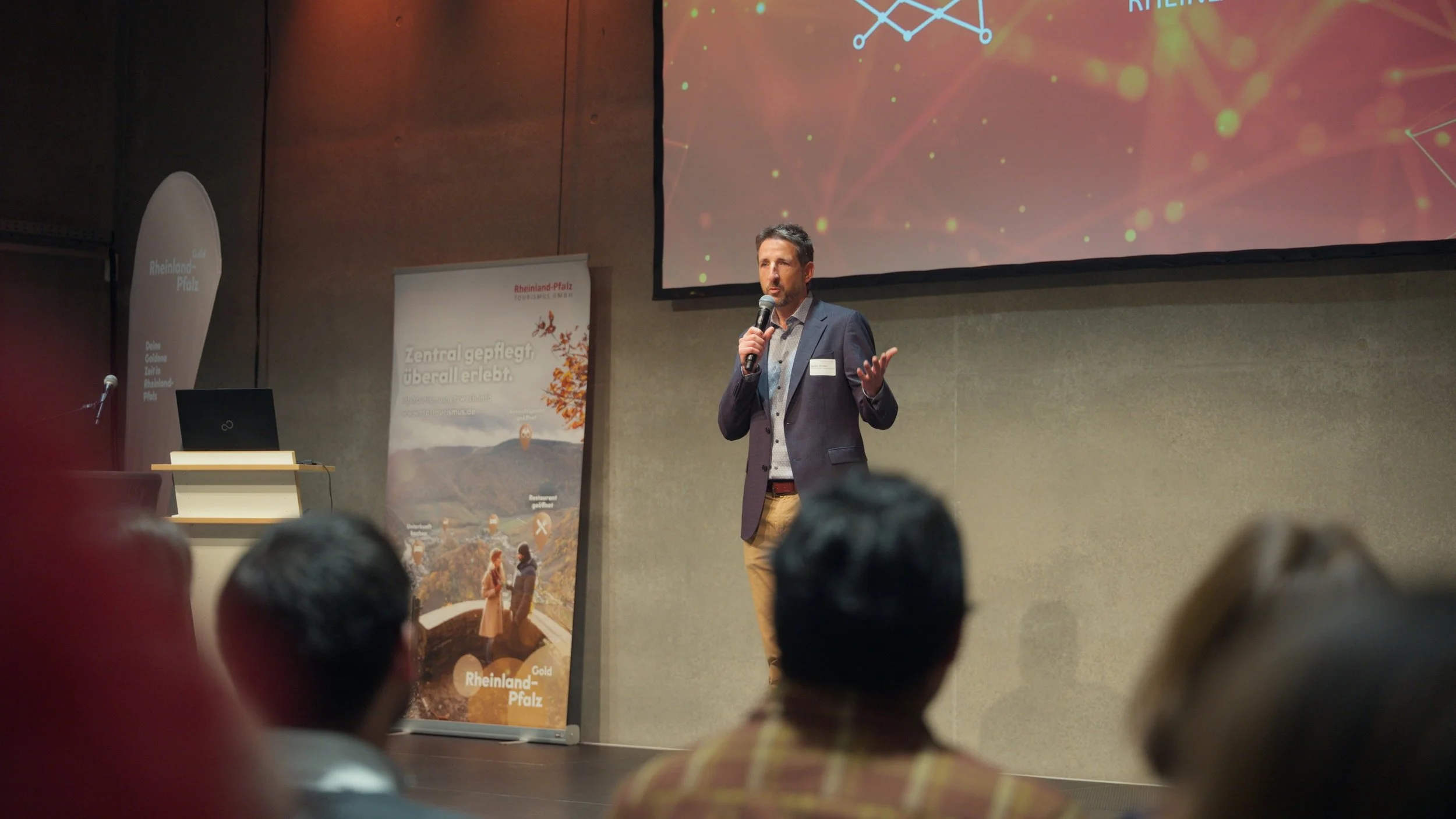 Still 2025-12-03 101836_2.12.1.jpg