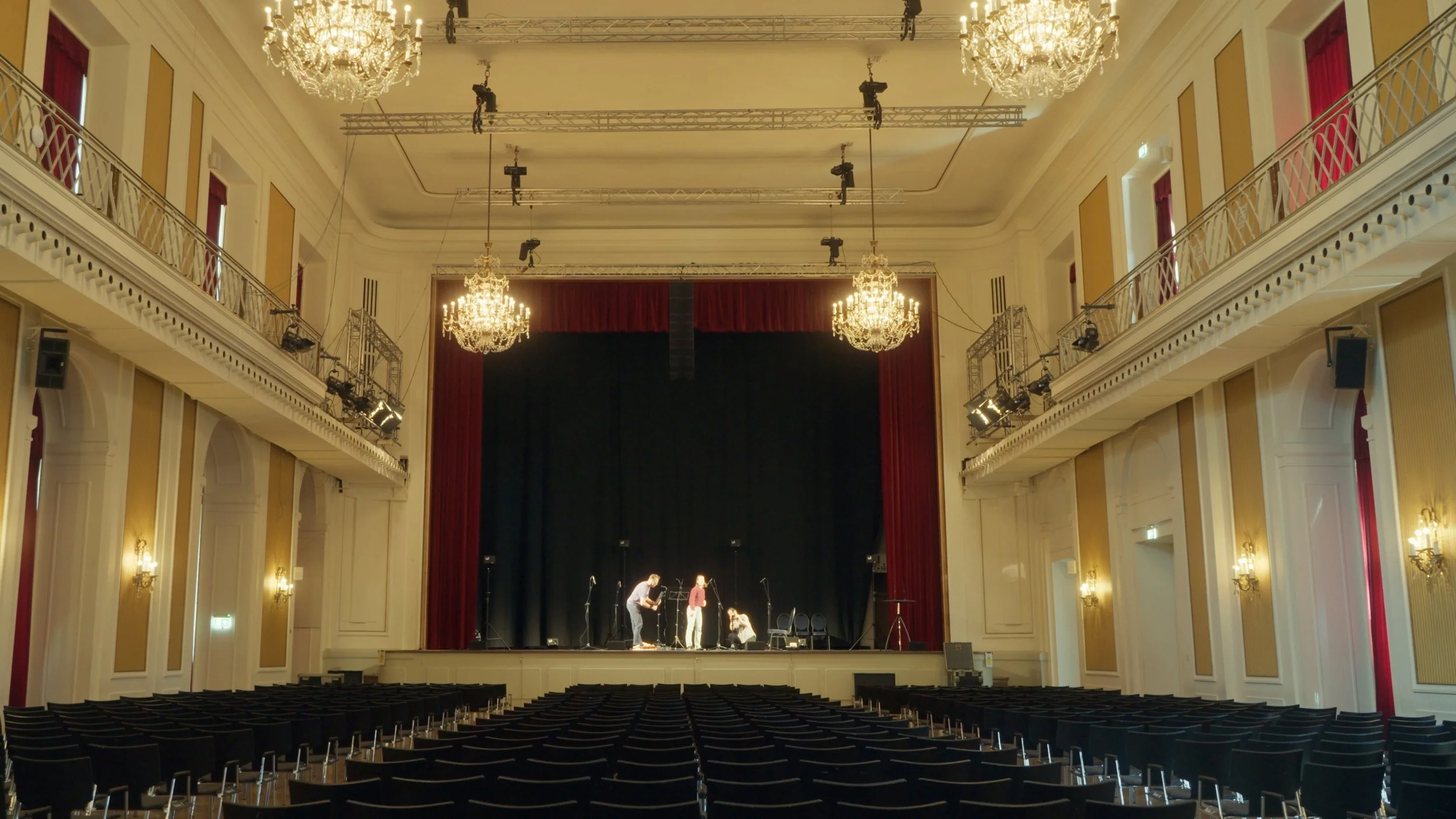 Still 2025-10-24 143759_1.22.1.jpg