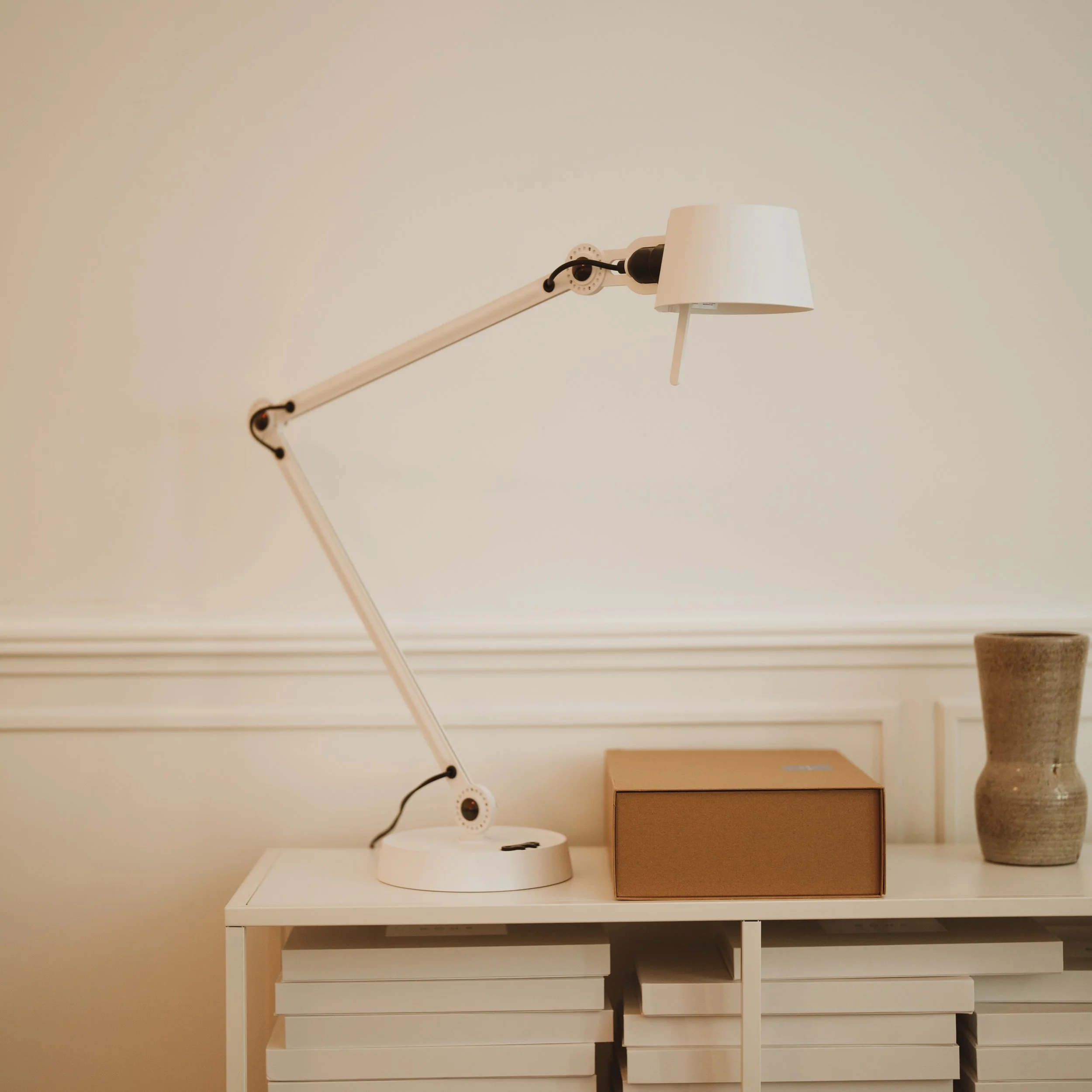 TONONE - Bolt Desk