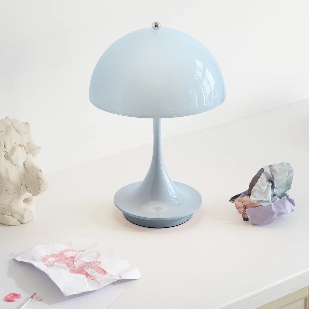LOUIS POULSEN - PHANTELLA PORTABLE BLUE.jpeg