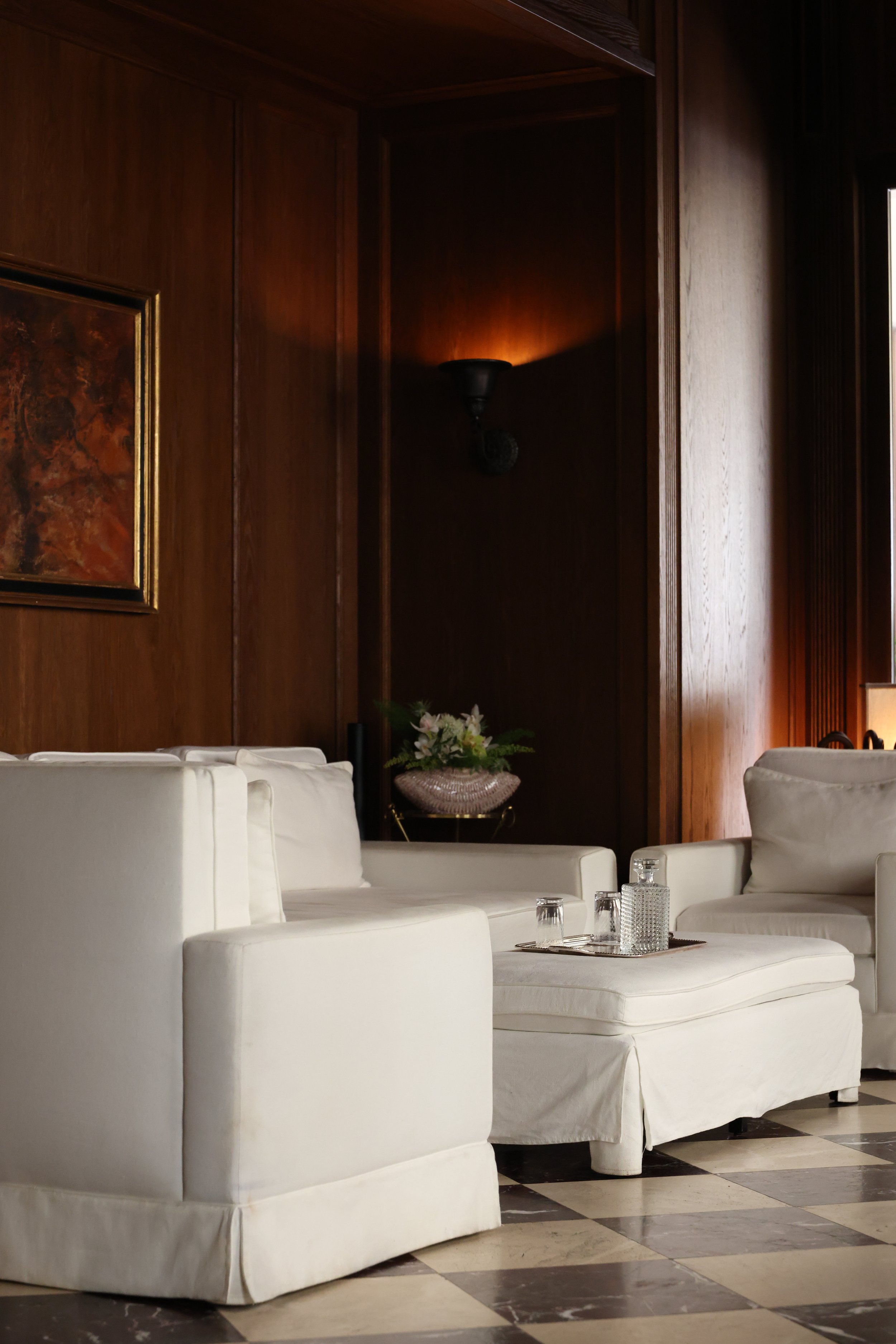 The Sensory Architecture of Hôtel Balzac Paris: A Lesson in Luxury Experience Design