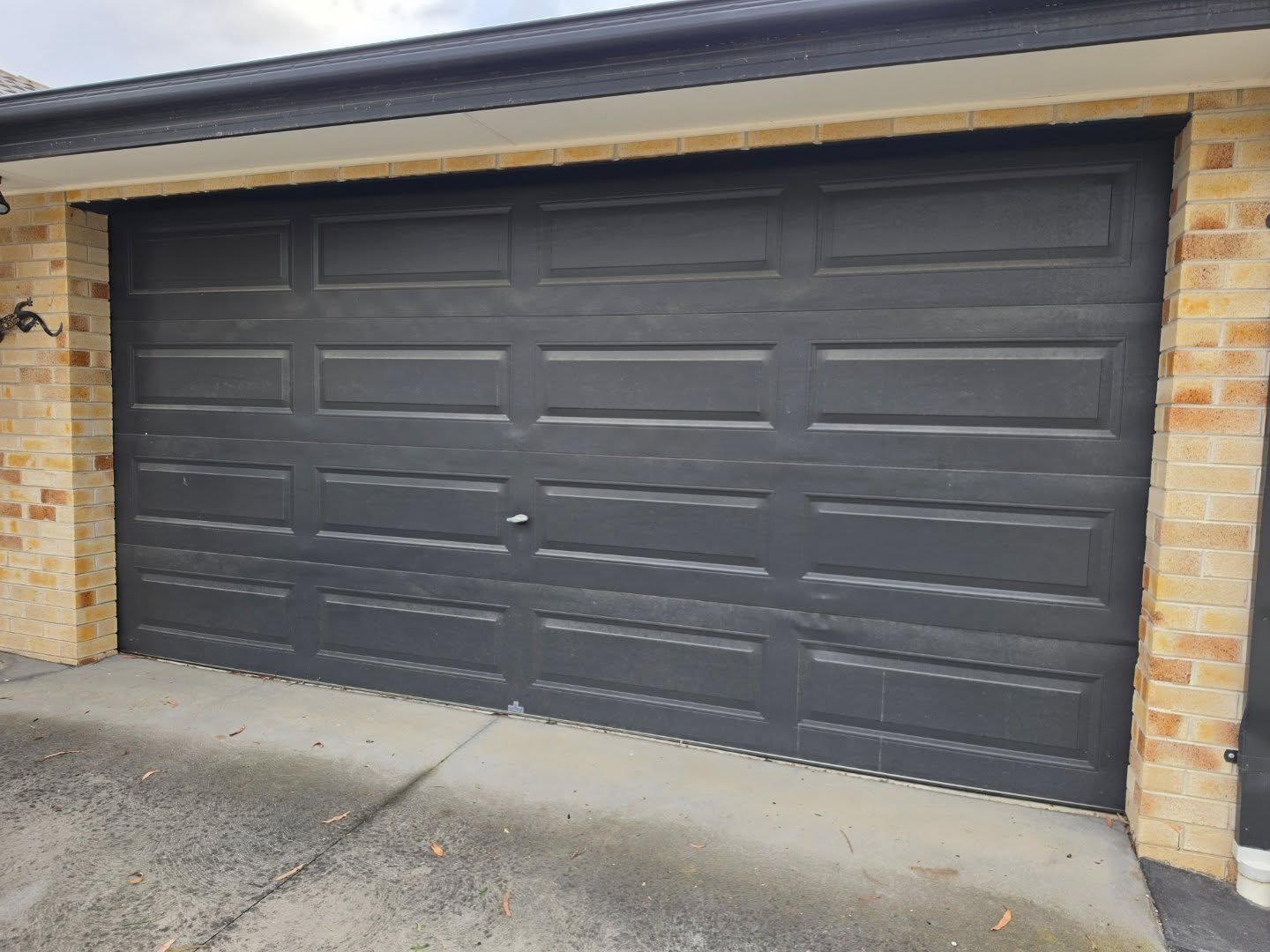 Bad after photos but we got to this job at 4:30 in the afternoon and it was well and truly dark and cold by the time this install was finished.