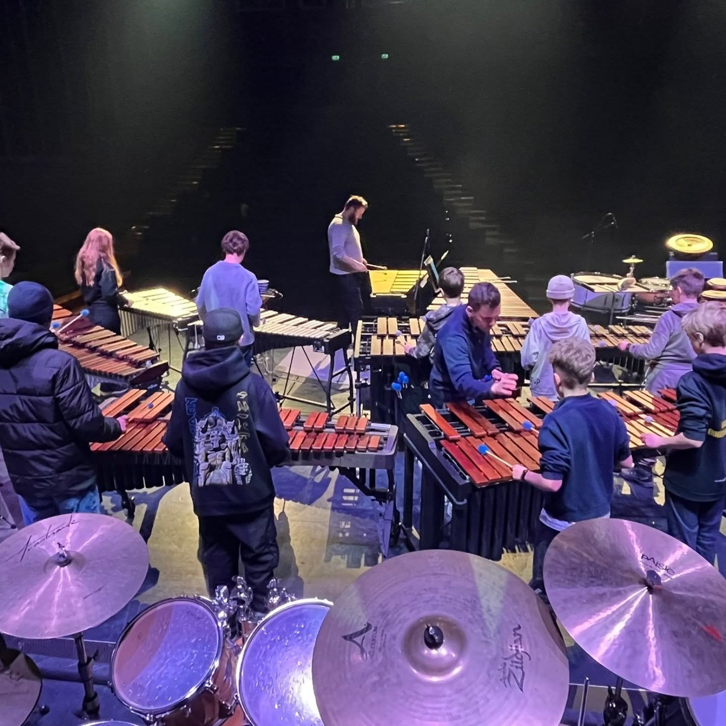 For en str&aring;lende helg med slagverkfestival i Sola kulturhus!
Ca 50 kulturskoleelever deltok hele helgen og bidro til en fantastisk avslutningskonsert!
Vi fikk b&aring;de undervist, og spilt for og sammen med elevene.

Takk til @yamaha.bandandor