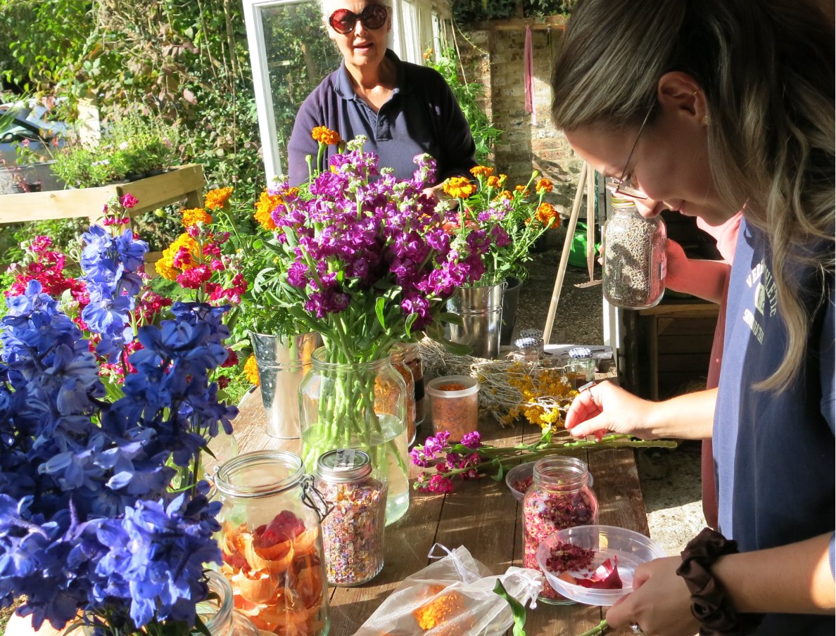 Little Pink Garden Bundle Workshop 3.jpg