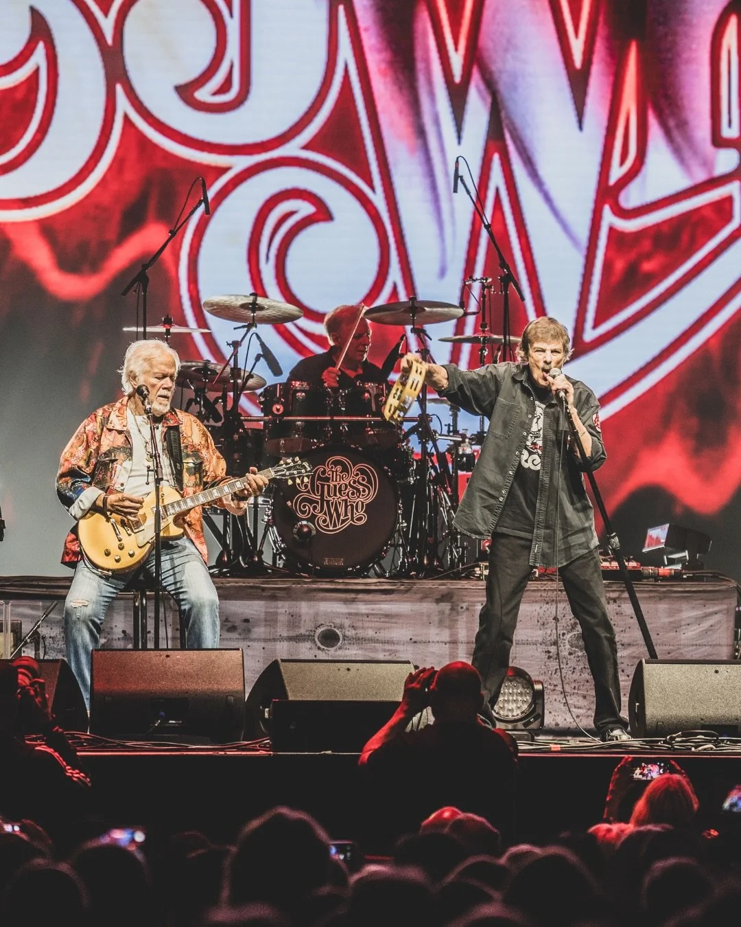 Thank you Las Vegas for a wonderful night for Randy, myself, and the boys. That type of enthusiasm we can feel from the stage. Looking forward to the show in Phoenix tonight followed by LA, Seattle and back to Canada for two shows in BC.