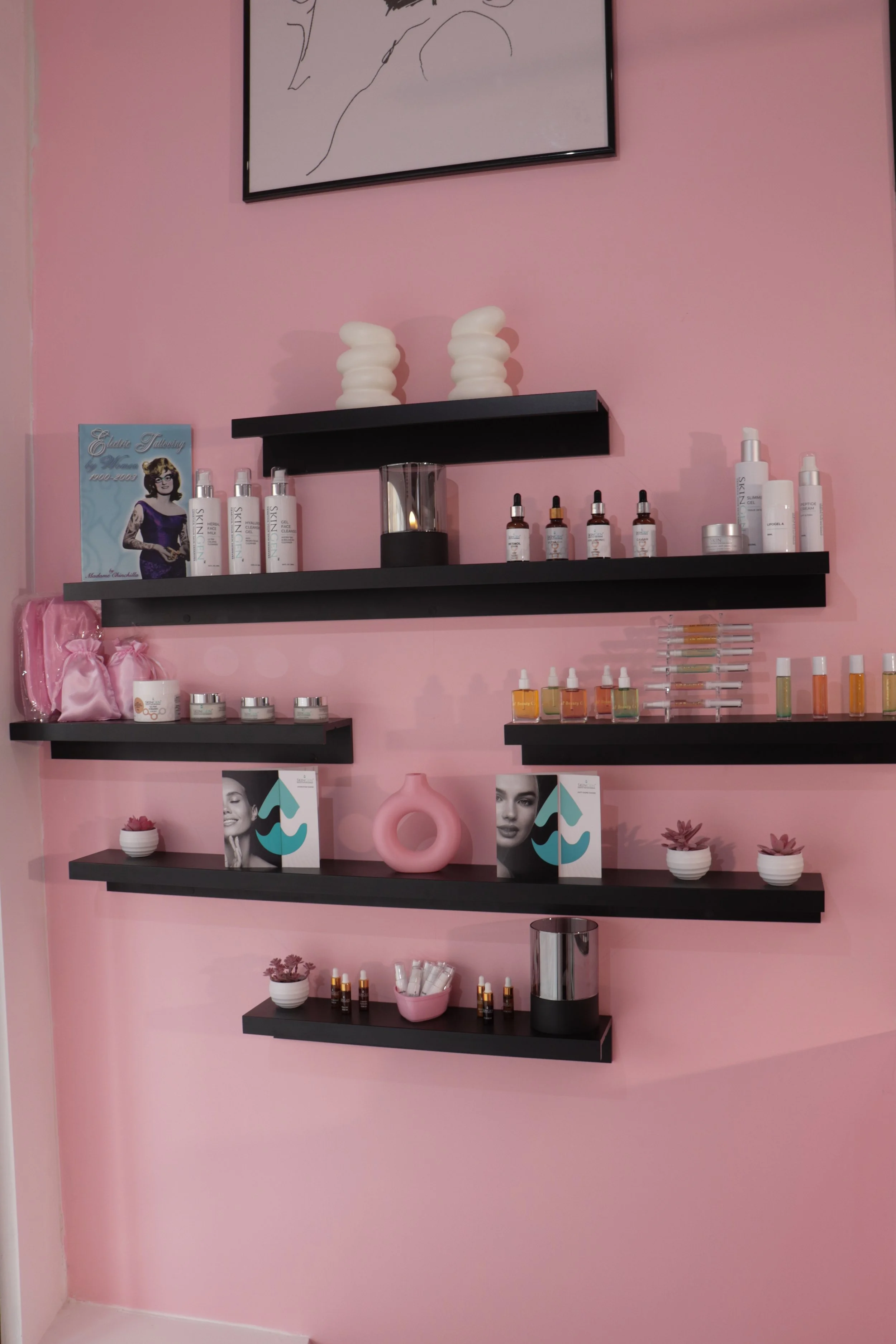 Cosmetic/retail shelf