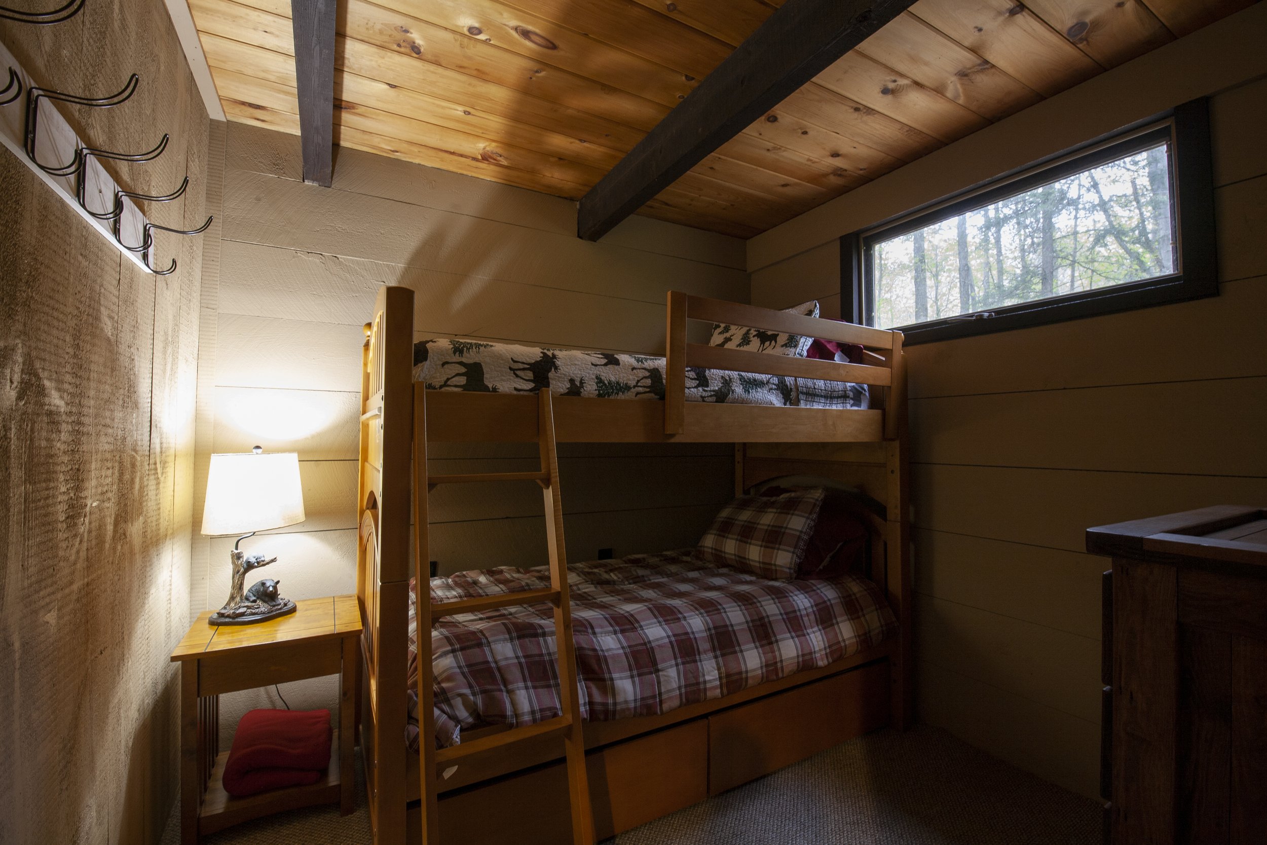 NorthConwayCabin_10.jpg