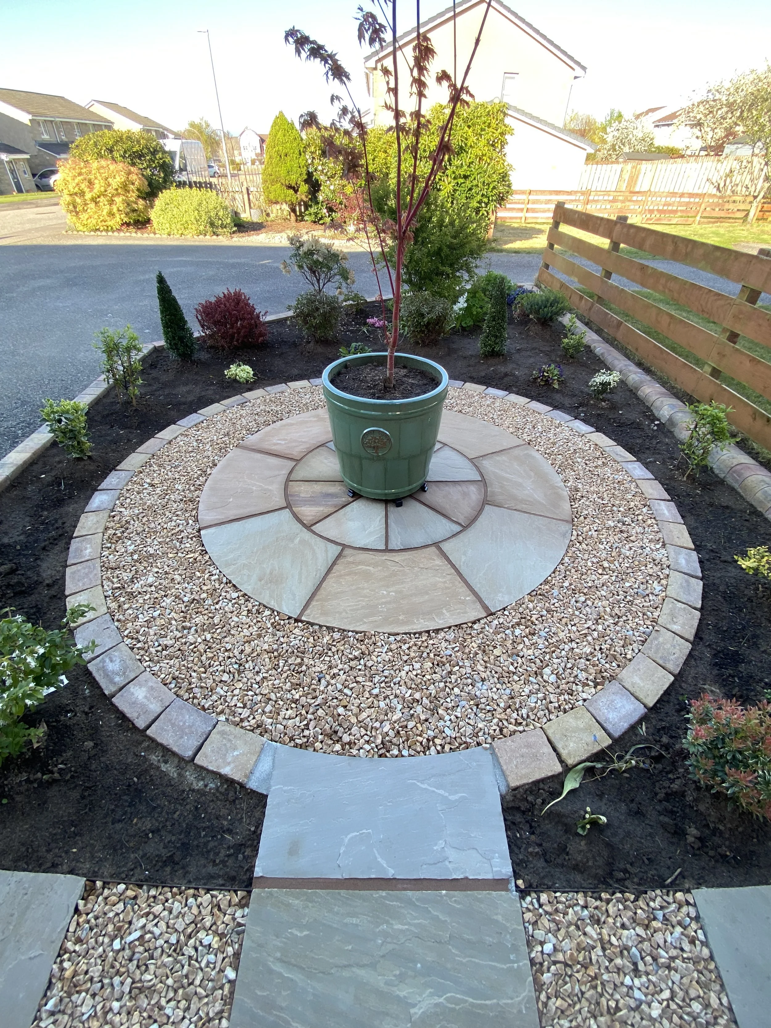 bespoke sandstone circle and walkway