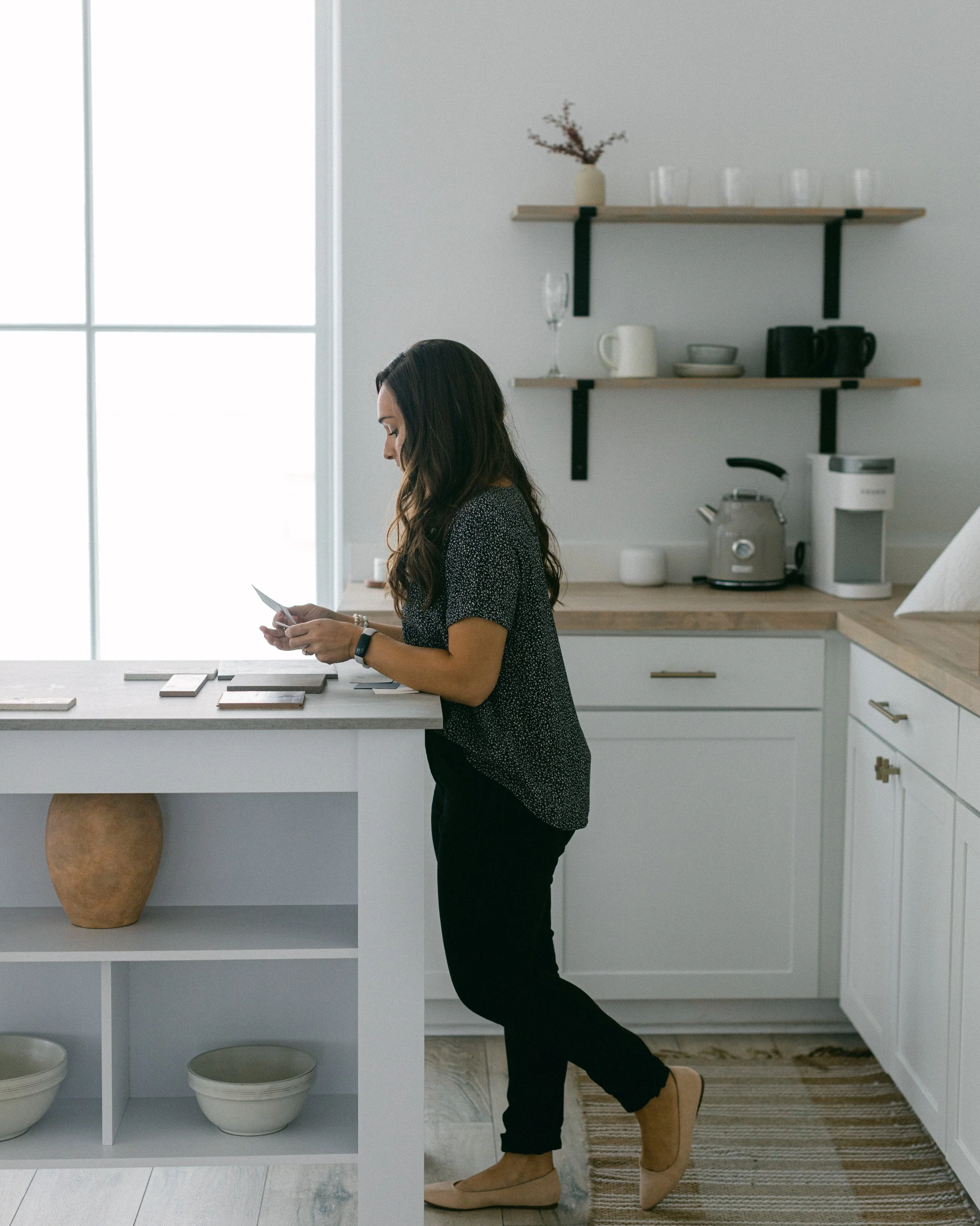 A quiet moment from the process.

So much of full-service design happens before a room ever feels finished. It happens in the questions we ask, the details we notice, the selections we organize, and the decisions we help make before they become urgen