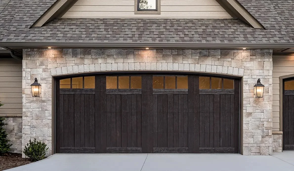 canyonridge5l-garage-door.jpeg