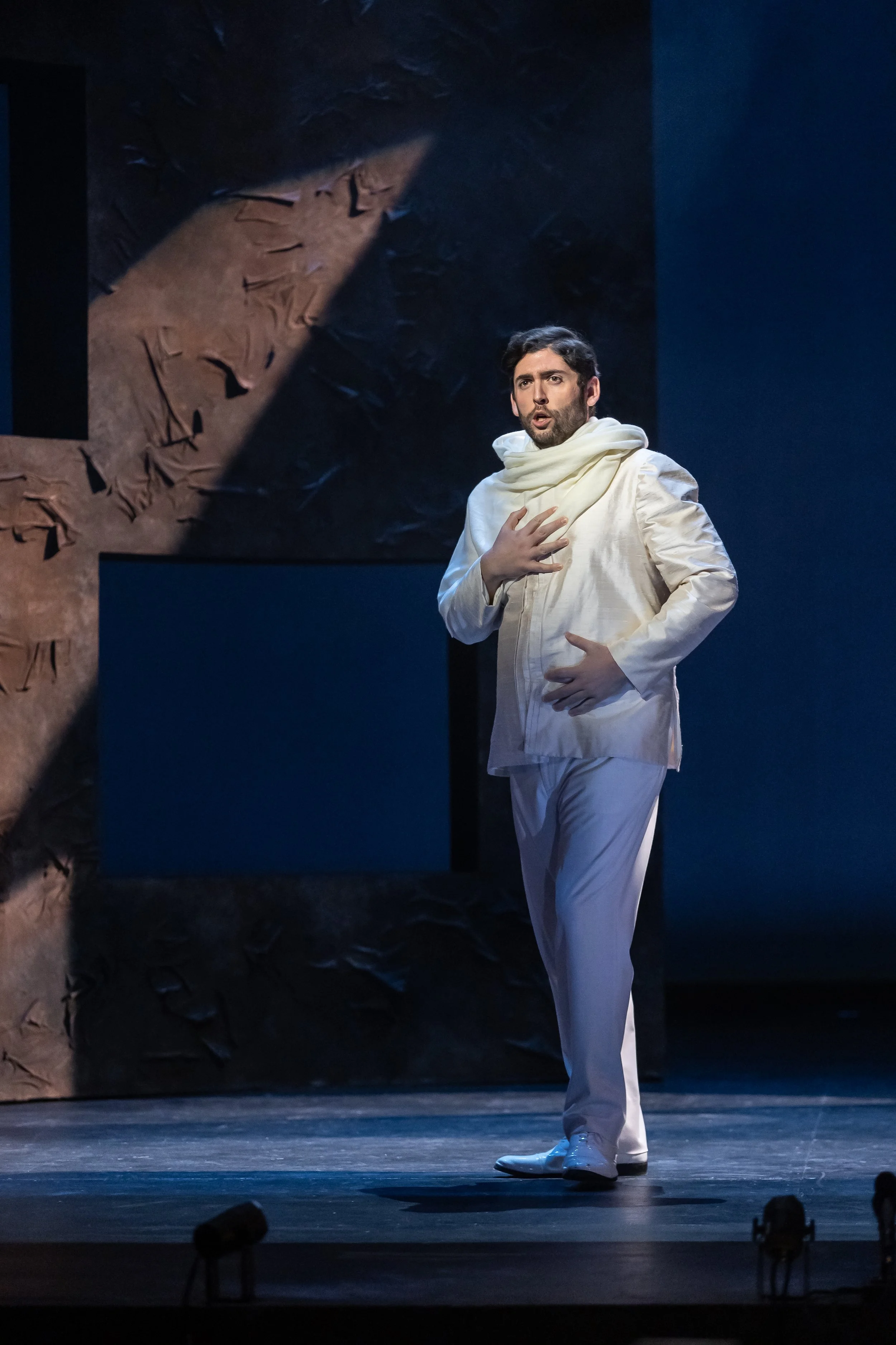 TITO CAST 1-225.jpg