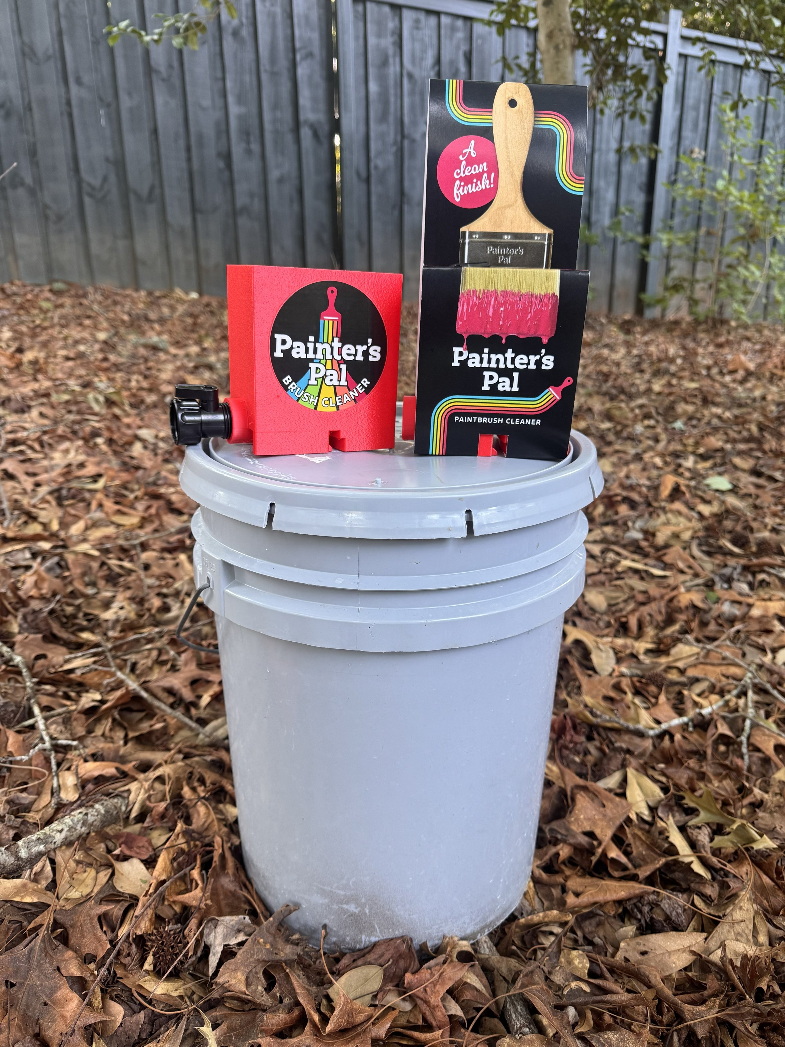 Painter's Pal - Mess-Free Paintbrush Cleaner