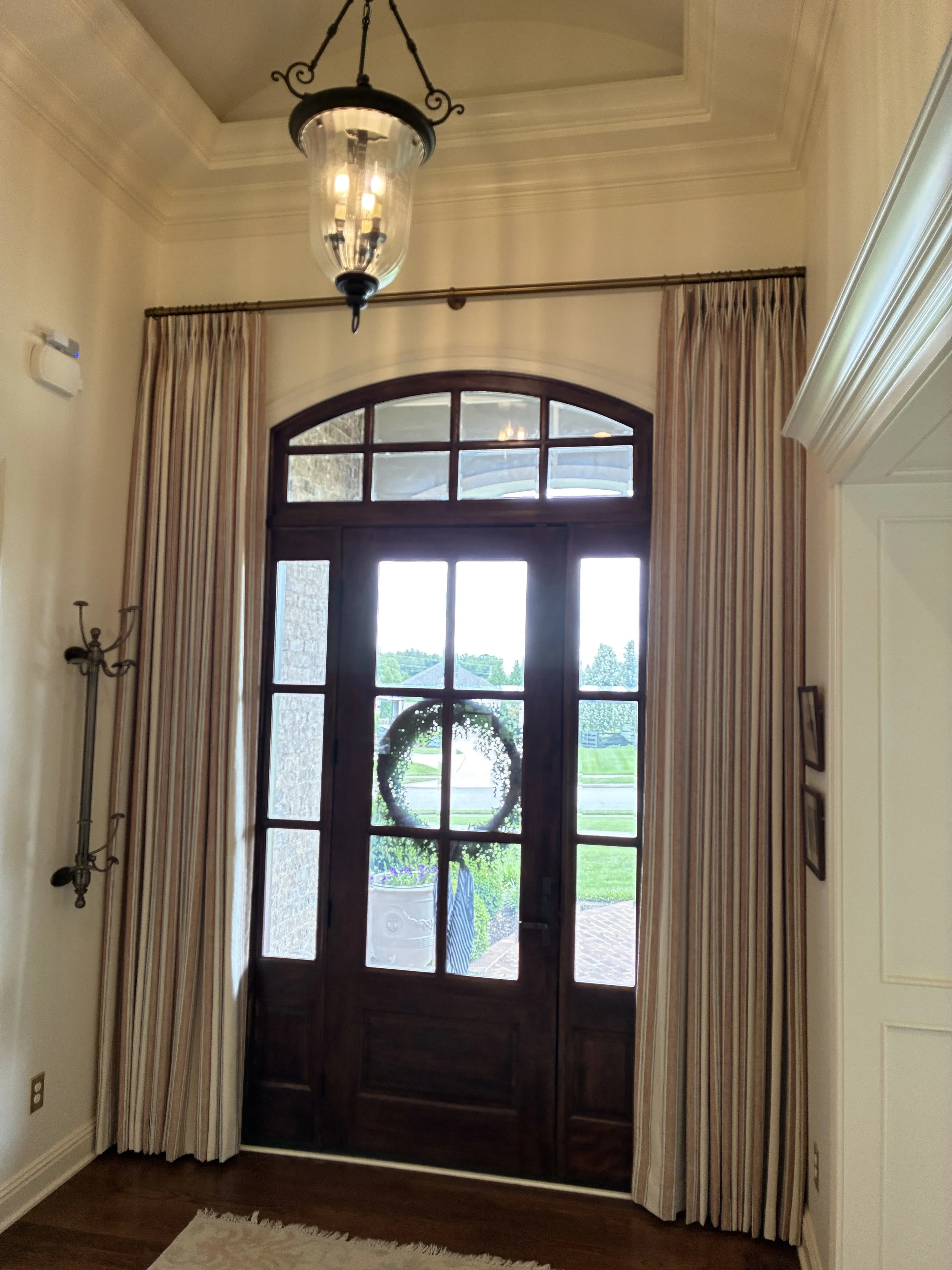 Horizons Custom  Drapery  in an Entryway
