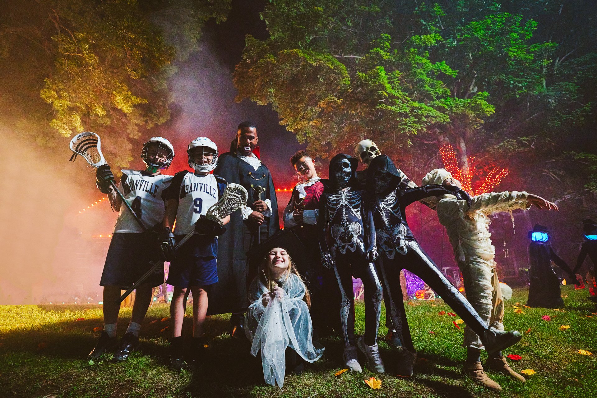 Bargains_To_Brag_About_Halloween_Talent_9335-B0_web.jpg
