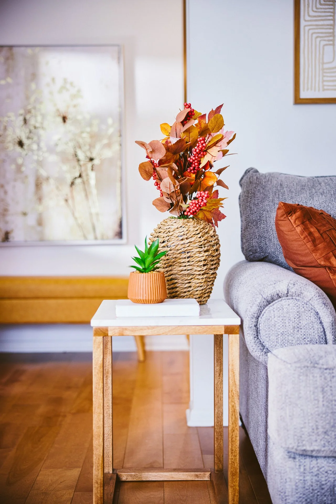 Bargains_To_Brag_About_Harvest_Home_Decor_8169-B0_web.jpg