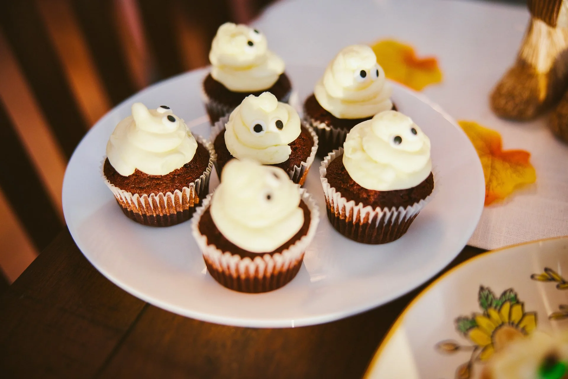 Bargains_To_Brag_About_Halloween_Baking_Goods_7646-B0_web.jpg