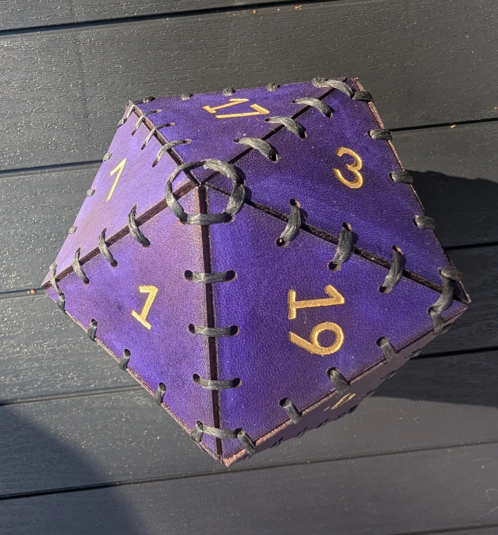 Leather D20 - Purple & Gold