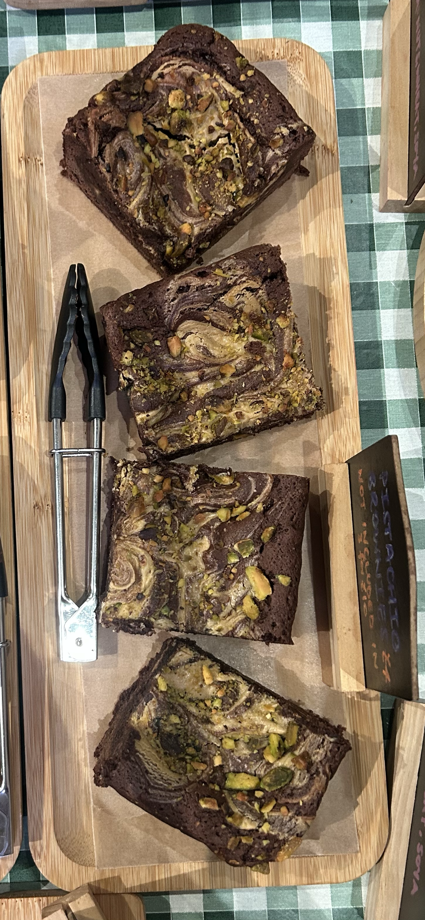 Pistachio Brownies
