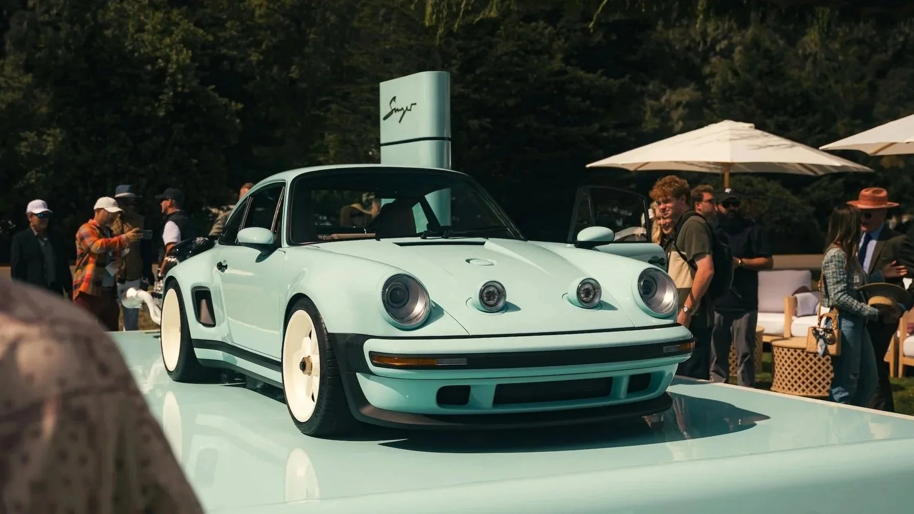 Porsche 911 Carrera Coupe Reimagined by Singer