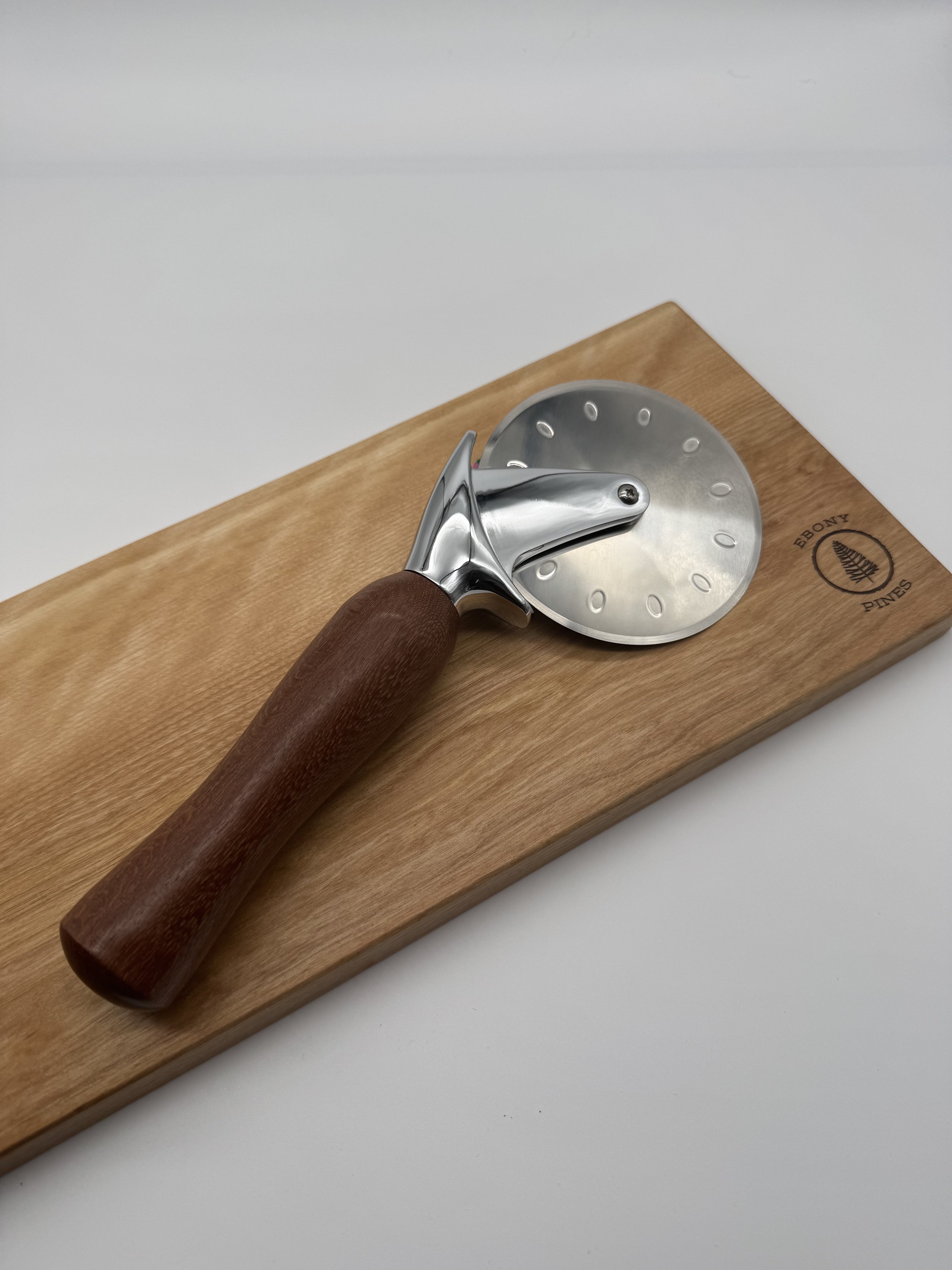 pizza cutter.jpg