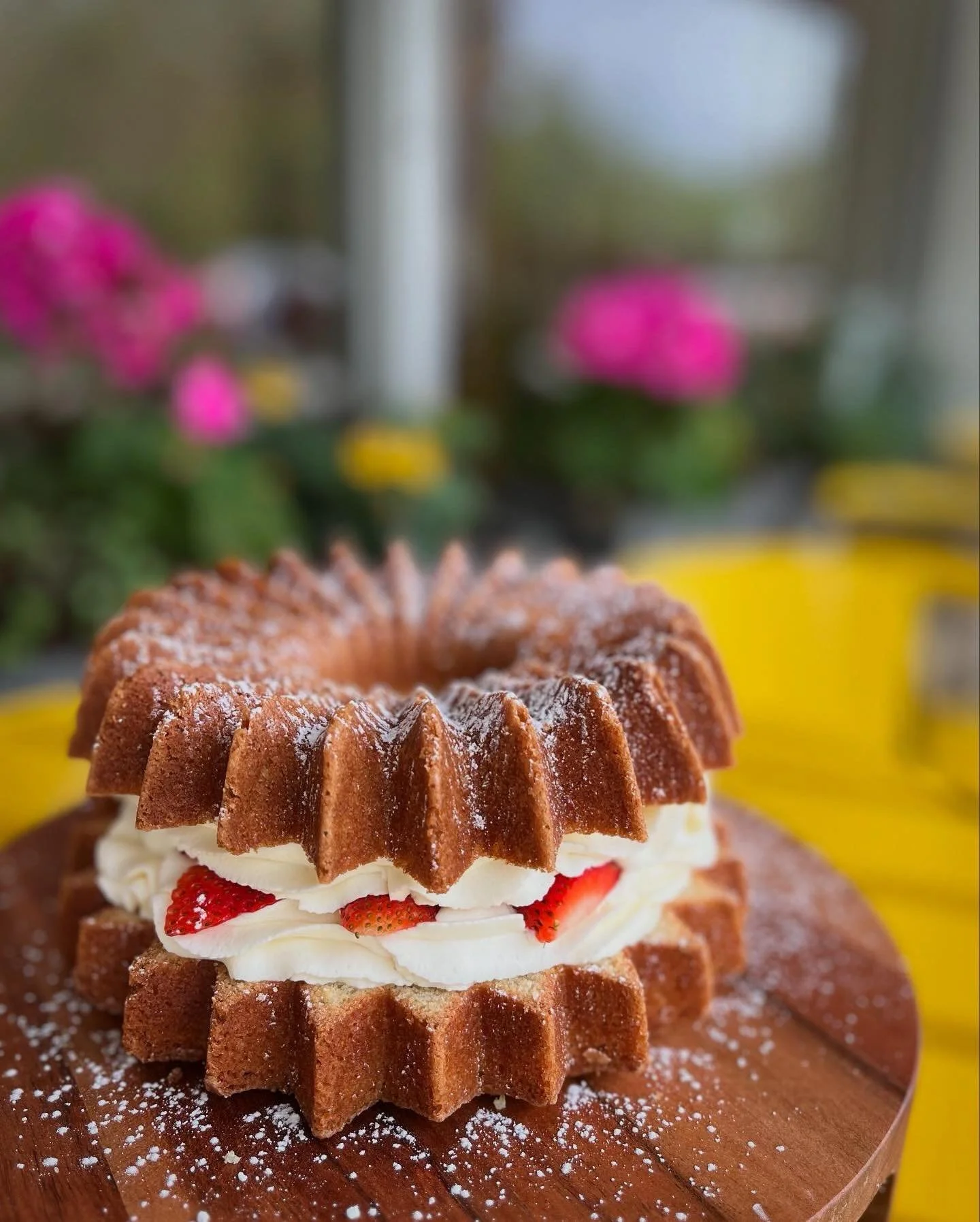 Mother&rsquo;s Day pre-orders are here!

- 6&rdquo; strawberries &amp; cream bundt cake is a vanilla cake soaked in a basil simple syrup, filled with basil-tossed fresh strawberries &amp; whipped mascarpone, 50.

- pistachio rose scones made an appea