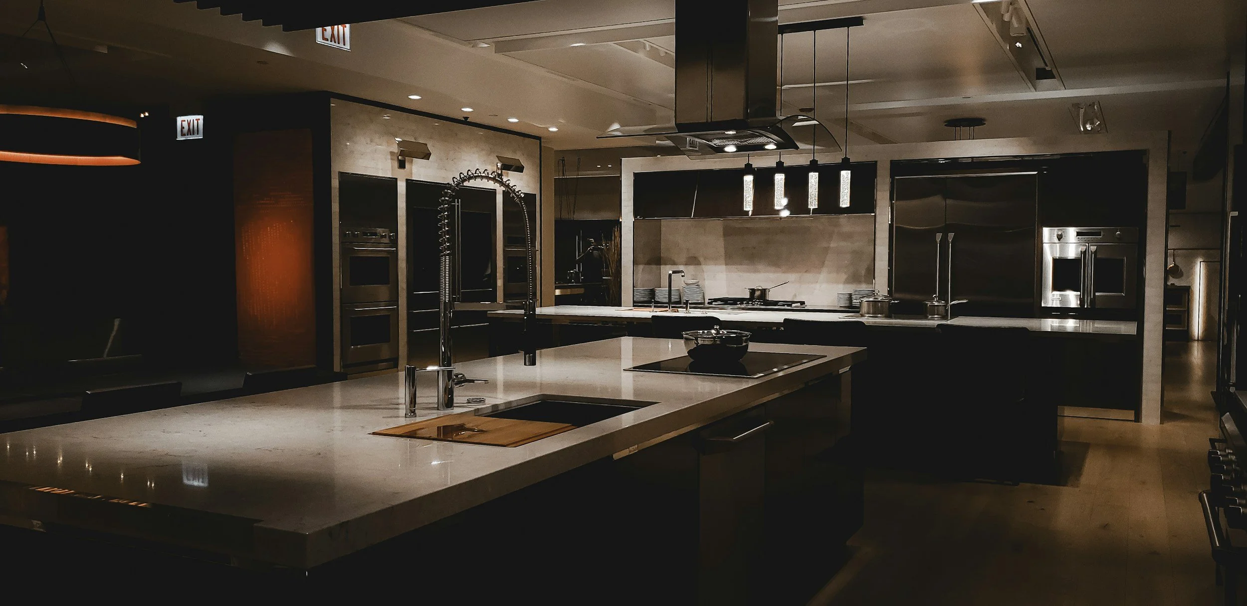 Custom Cabinetry: Beauty + Function in Modern Kitchens